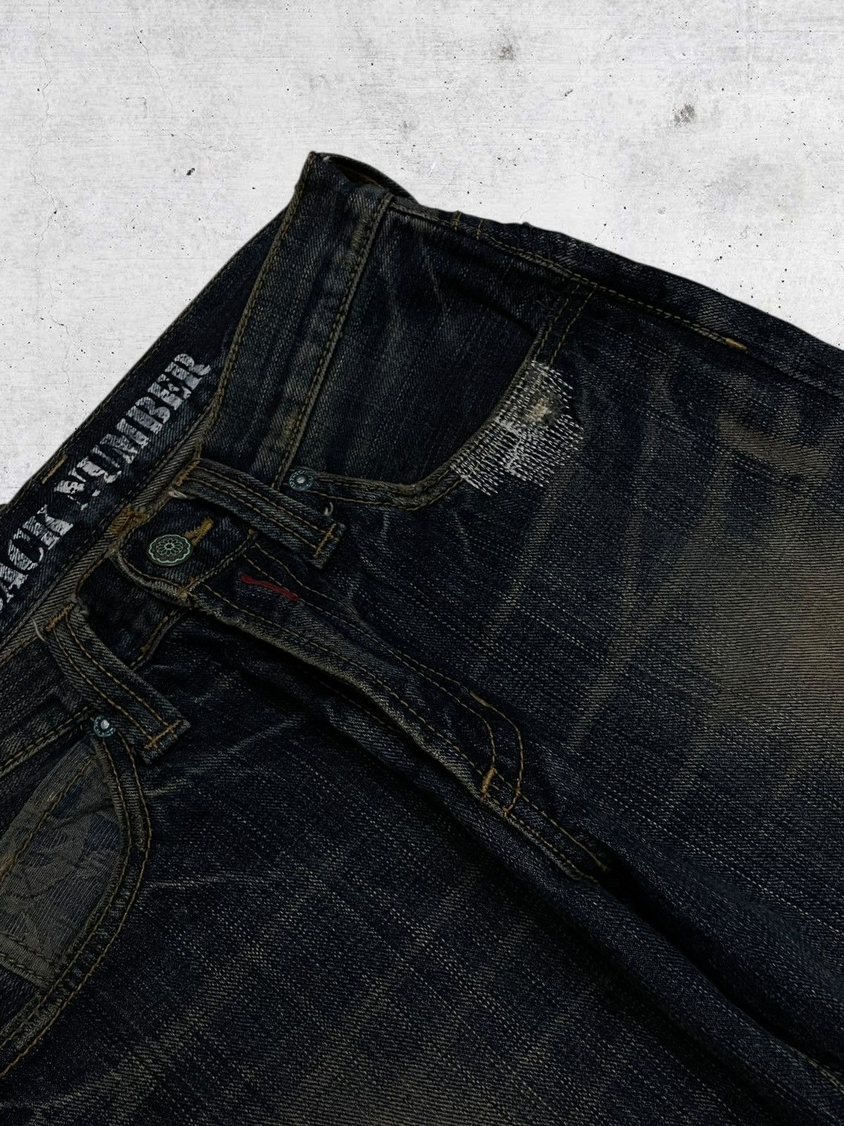Hysteric Glamour VINTAGE BACK NUMBER JAPAN 90S WHISKERING MUDWASH STYLE DENIM Size US 28 / EU 44 - 8 Thumbnail