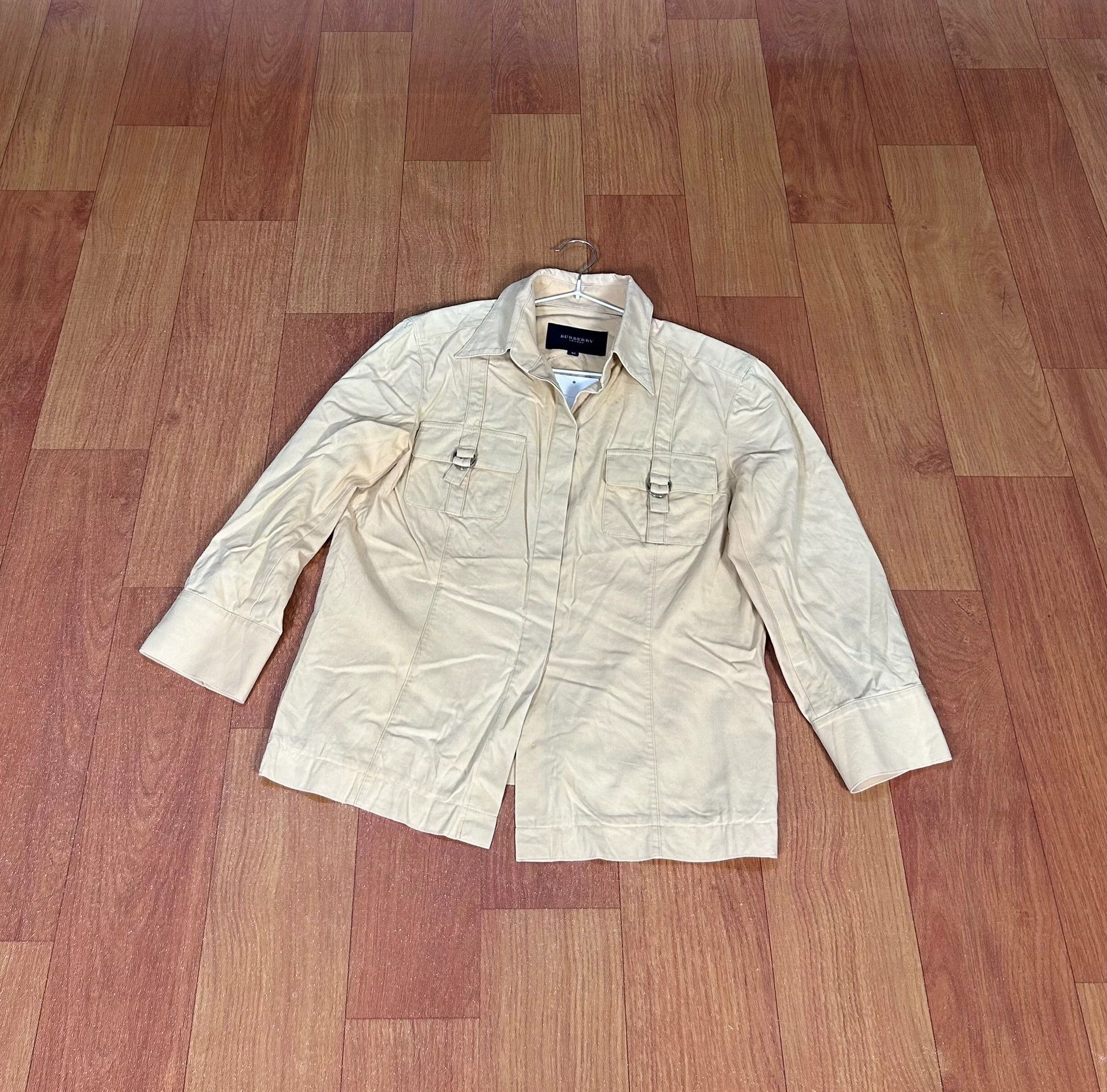 Burberry Vintage Women's Authentic Burberry Shirt Jacket / Outerwear Size M / US 6-8 / IT 42-44 - 1 Thumbnail