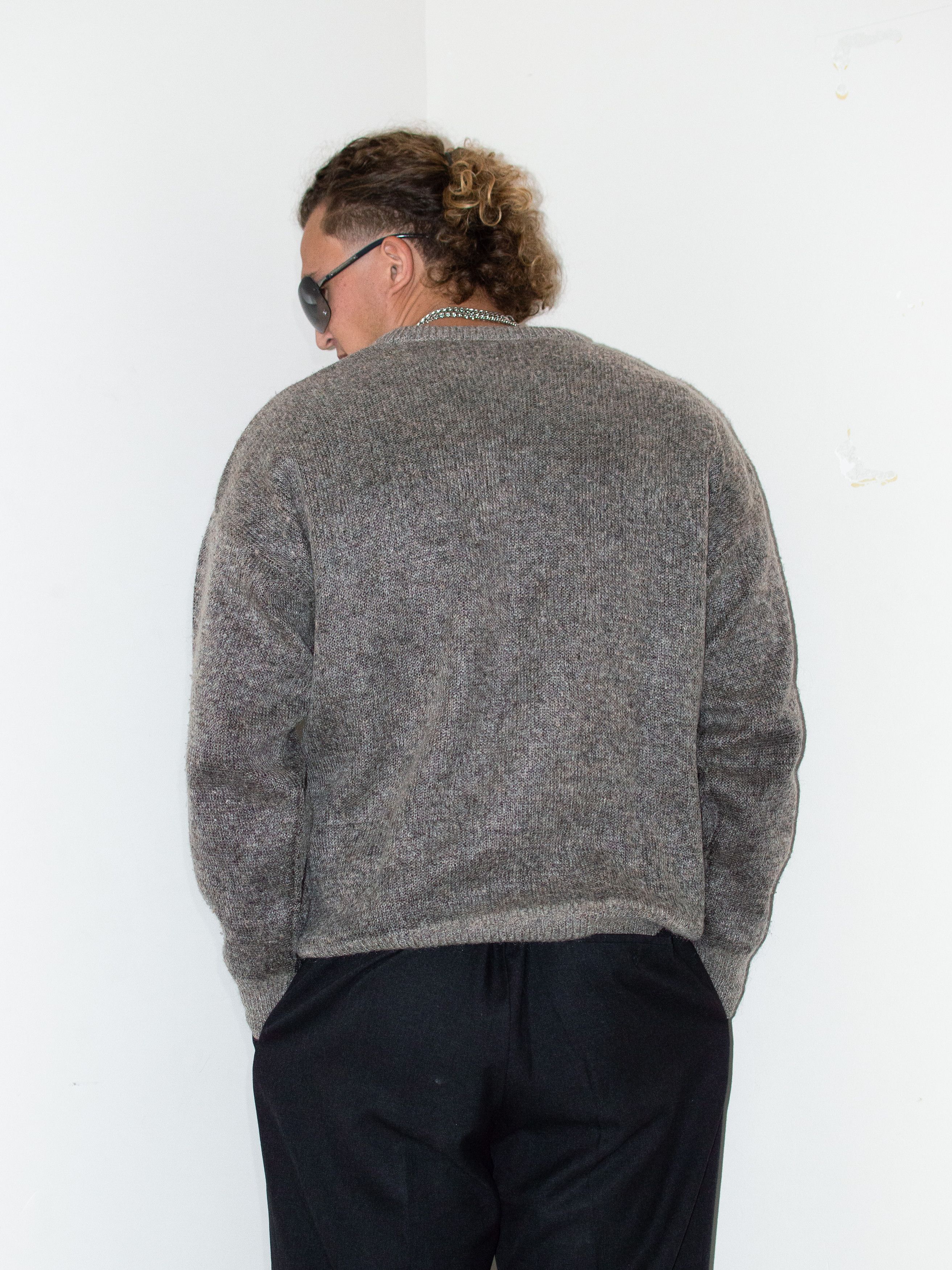 Designer × Vintage Khaki Beige Wool Suede Patch 90s Vintage V-neck Sweater Size US XL / EU 56 / 4 - 2 Thumbnail