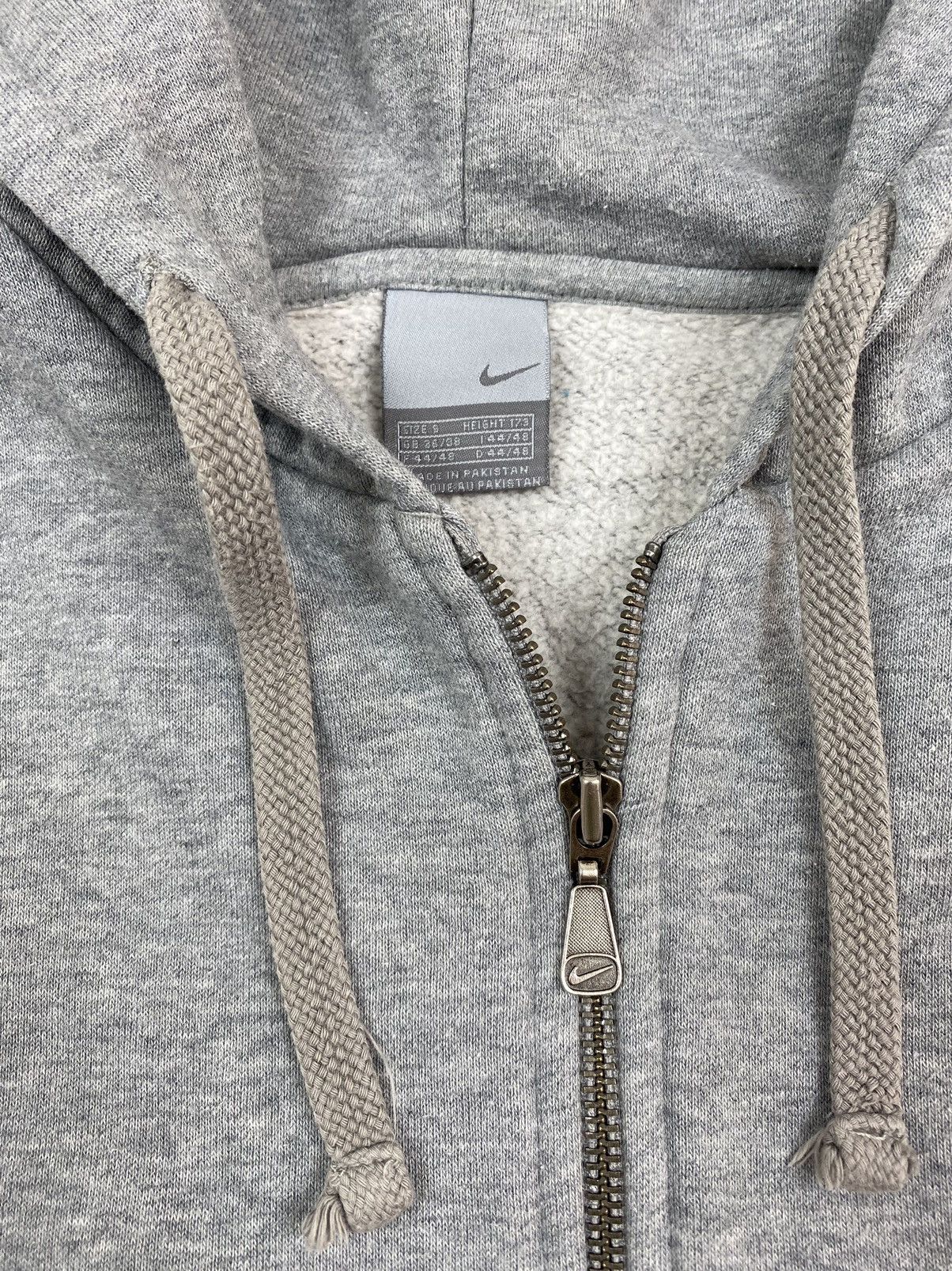 Nike 2000’s Vintage Nike Mini Swoosh Basic Zip Hoodie Size US S / EU 44-46 / 1 - 4 Thumbnail