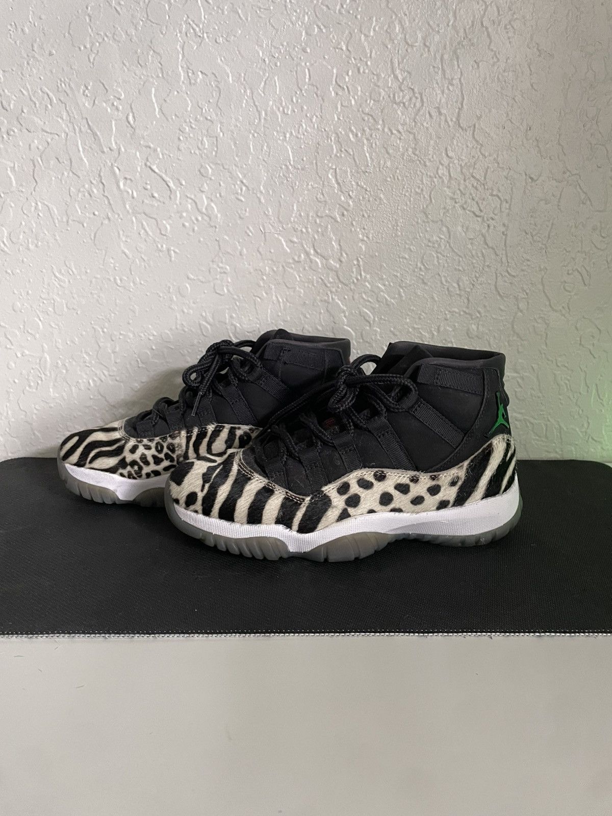 Jordan Brand WMN Size 6.5 - Jordan 11 Retro Animal Instinct 2021 Size US 6.5 / EU 39-40 - 2 Thumbnail