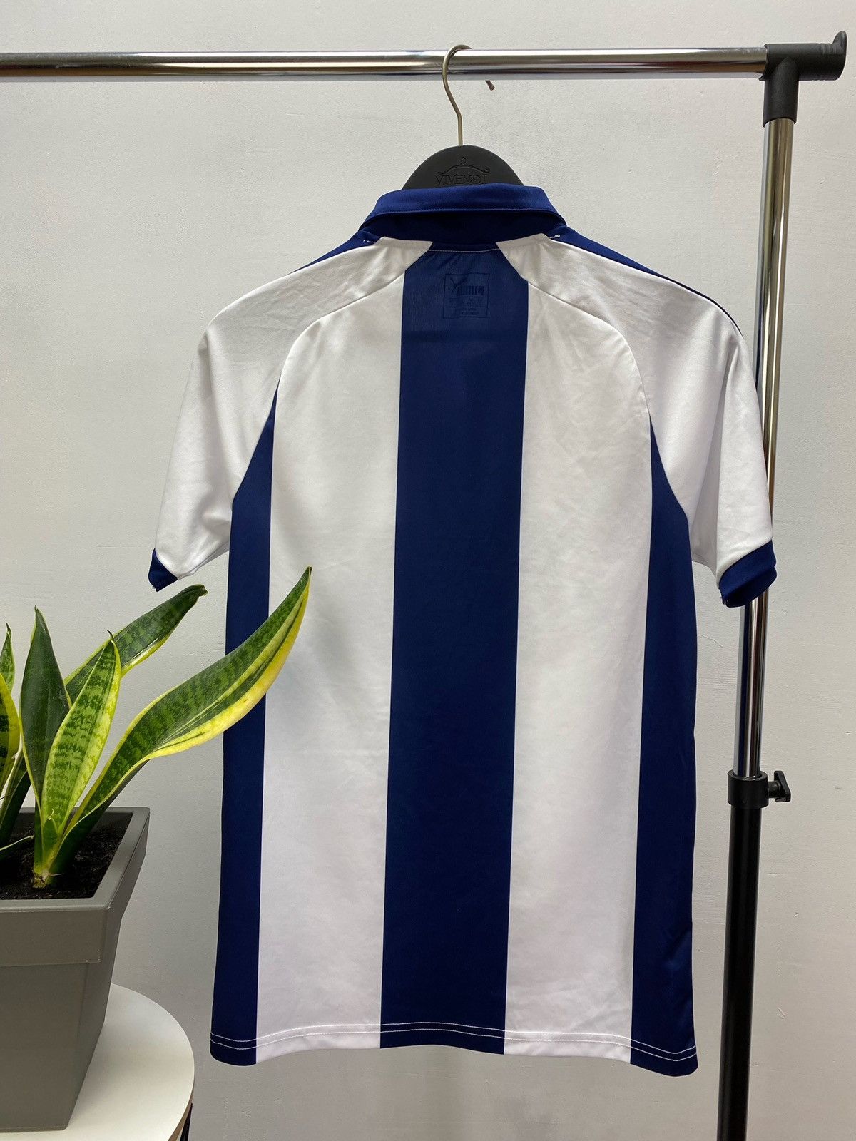 Puma West Bromwich Albion 2018 2019 Puma home soccer jersey Size US S / EU 44-46 / 1 - 20 Thumbnail