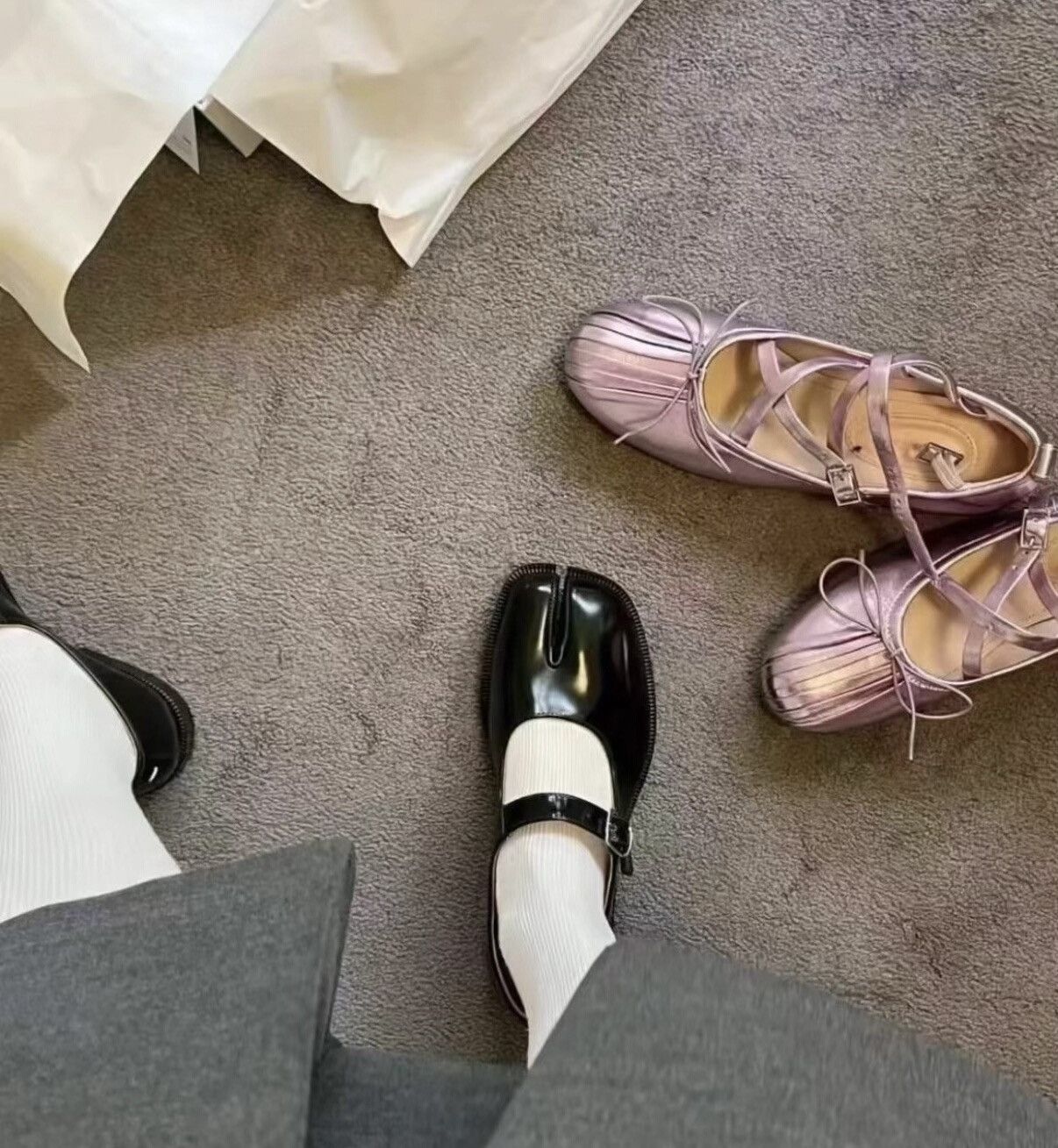 Maison Margiela Maison Margiela Black Tabi Patent Mary Jane Loafers Size US 6 / IT 36 - 8 Thumbnail
