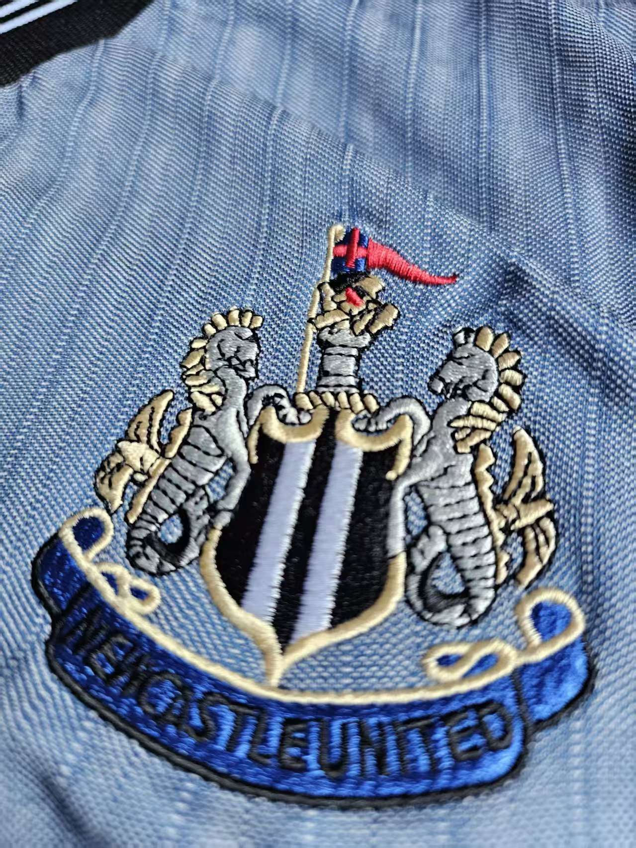Other 1995 1996 Newcastle United #9 Alan Shearer Jersey XXL Away Size US XXL / EU 58 / 5 - 5 Thumbnail