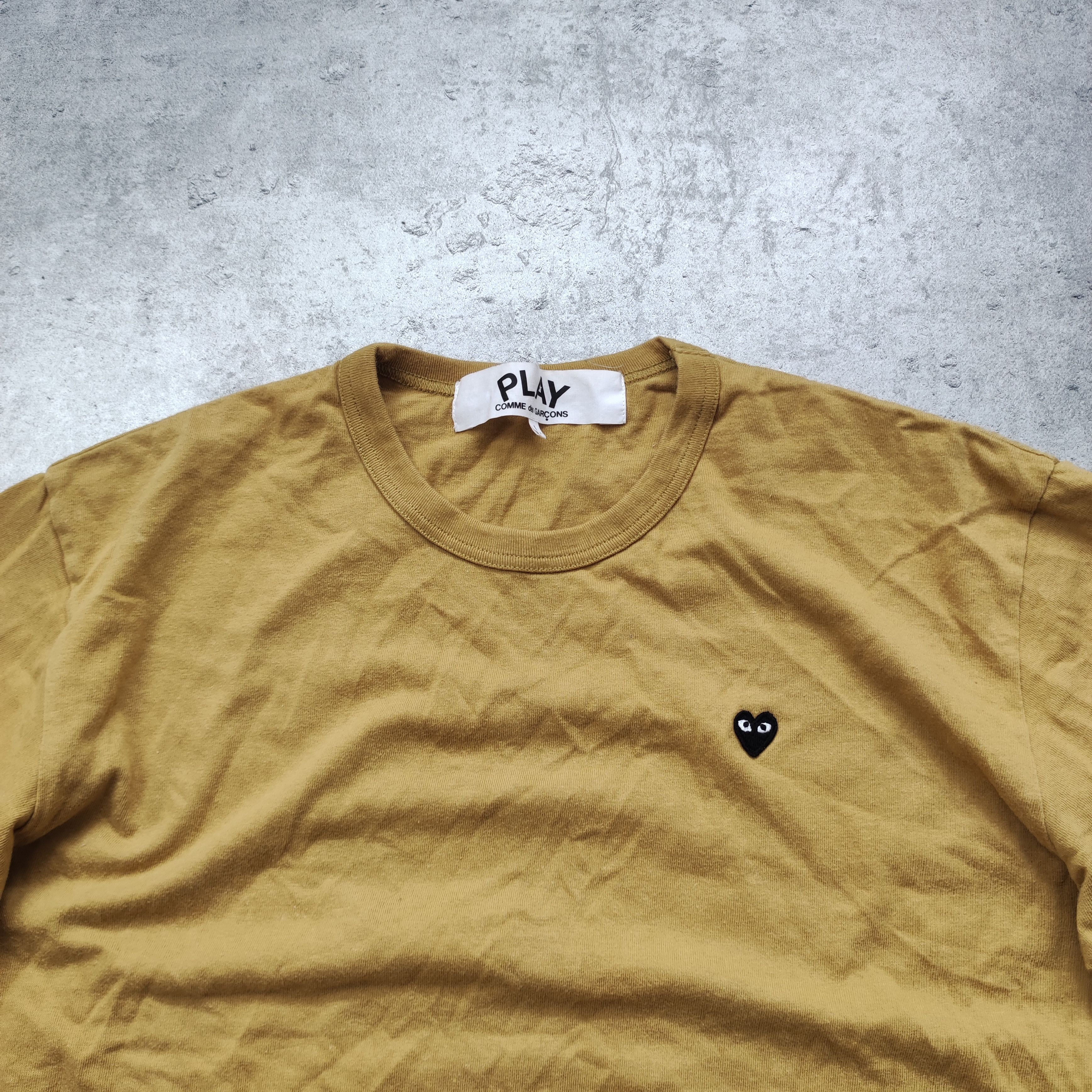 Comme des Garcons PLAY CDG Comme Des Garcons Play Small Heart Yellow Tee Size US L / EU 52-54 / 3 - 5 Thumbnail