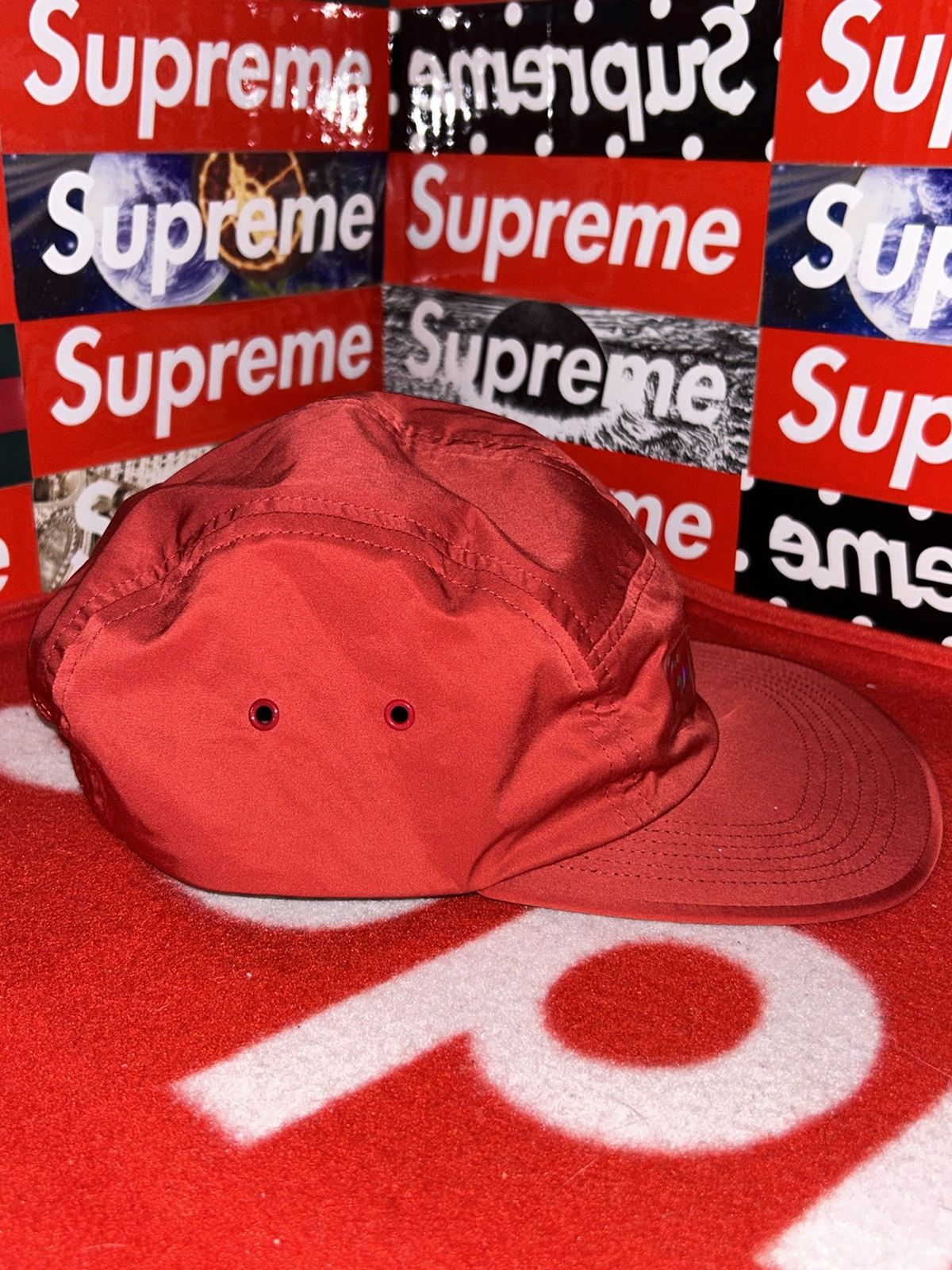 Supreme Supreme Holographic Logo Camp Cap Red SS19 RARE HAT Size ONE SIZE - 3 Thumbnail
