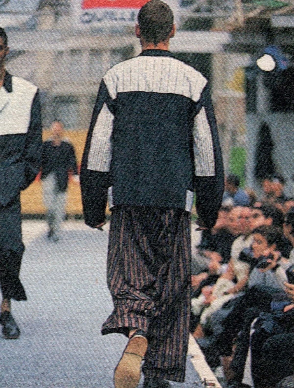 Yohji Yamamoto Yohji Yamamoto Pour Homme SS93 Pinstripe Switching Jacket Size US M / EU 48-50 / 2 - 1 Thumbnail