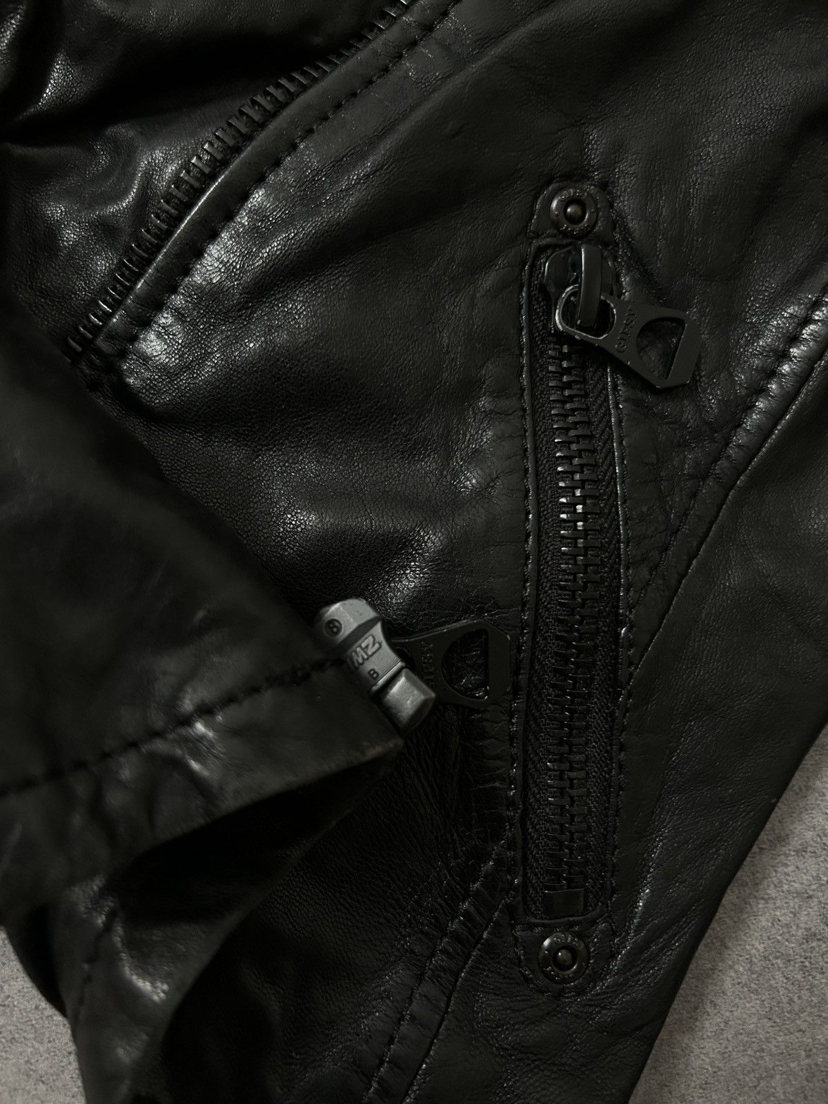 Gypsy Gypsy Women’s Leather avant-garden Biker jacket womens y2k Size S / US 4 / IT 40 - 8 Thumbnail
