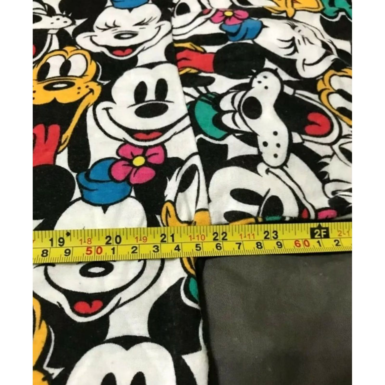Disney VINTAGE THE DISNEY STORE T-Shirt Mickey Mouse Graphic Tee White L Adults Mens MYSM Size US L / EU 52-54 / 3 - 5 Thumbnail