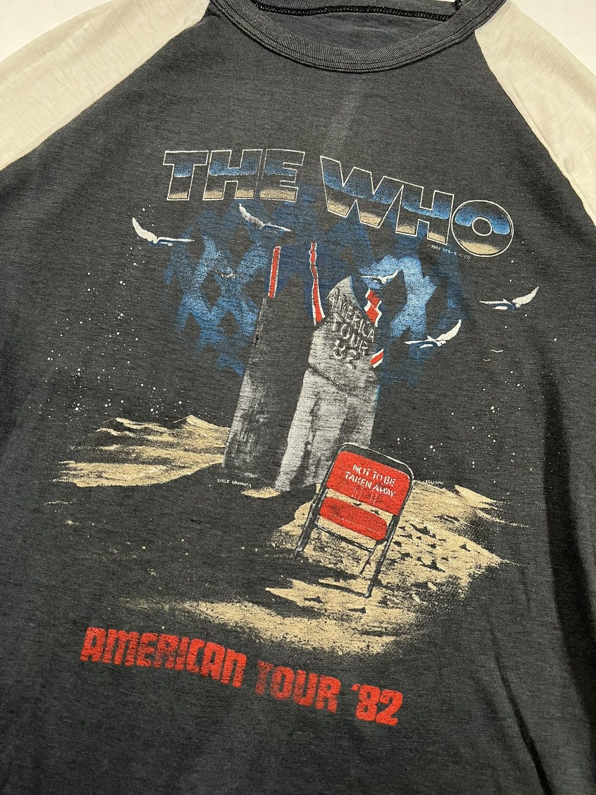Band Tees Vintage 1980s The Who Paper Thin Ragland Band Tee Size US M / EU 48-50 / 2 - 2 Thumbnail