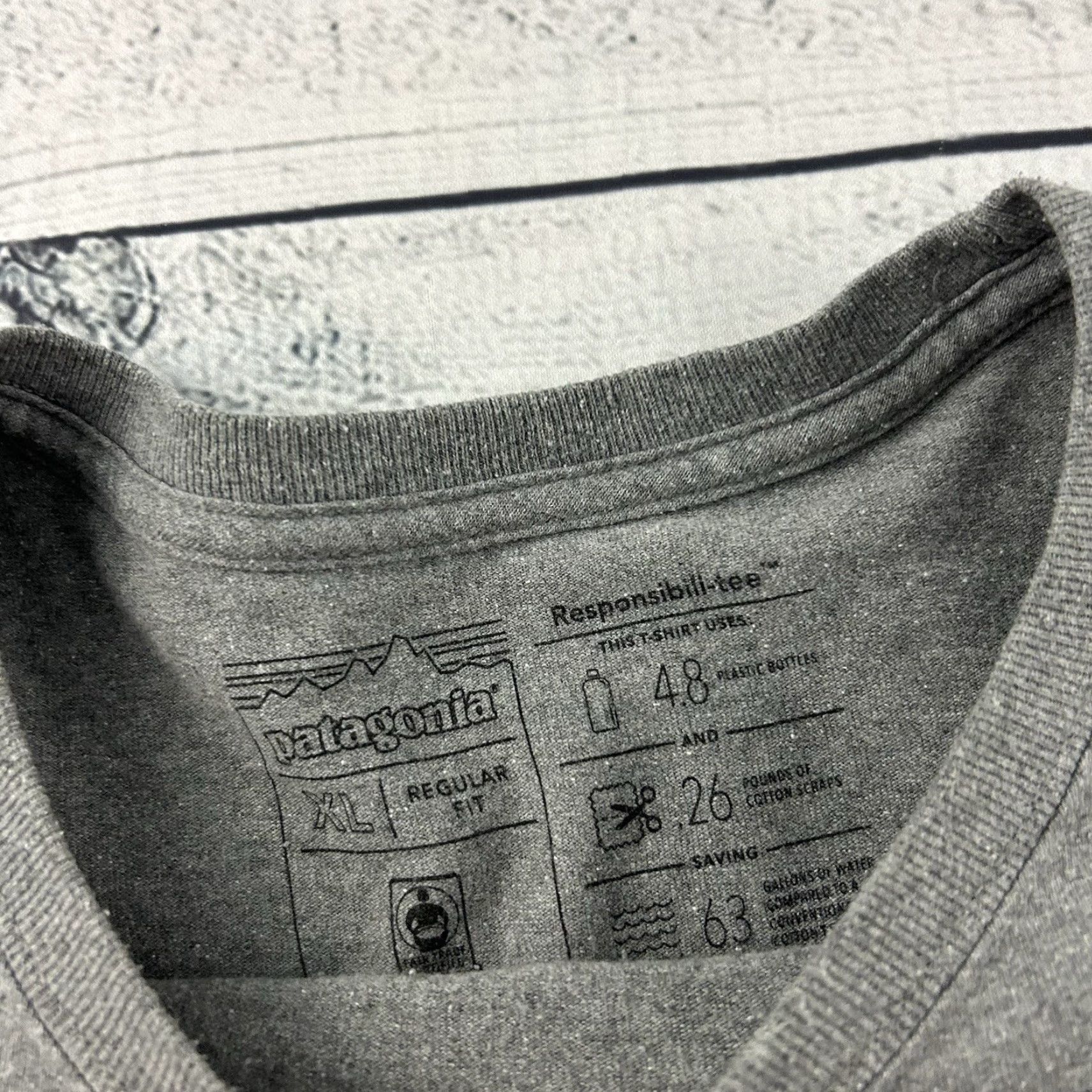 Patagonia Patagonia T-Shirt Regular Fit Long Sleeve Crew Neck Men's XL Gray Size US XL / EU 56 / 4 - 3 Thumbnail