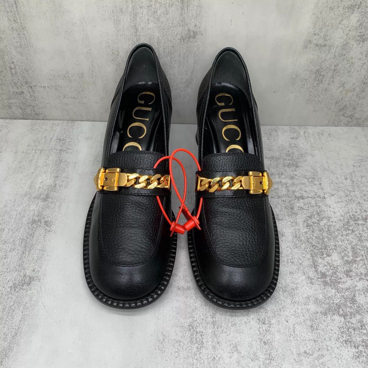 Gucci Gucci Black Chain Heels 37.5 New w/Min Crease YY494 Size US 7 / IT 37 - 4 Thumbnail