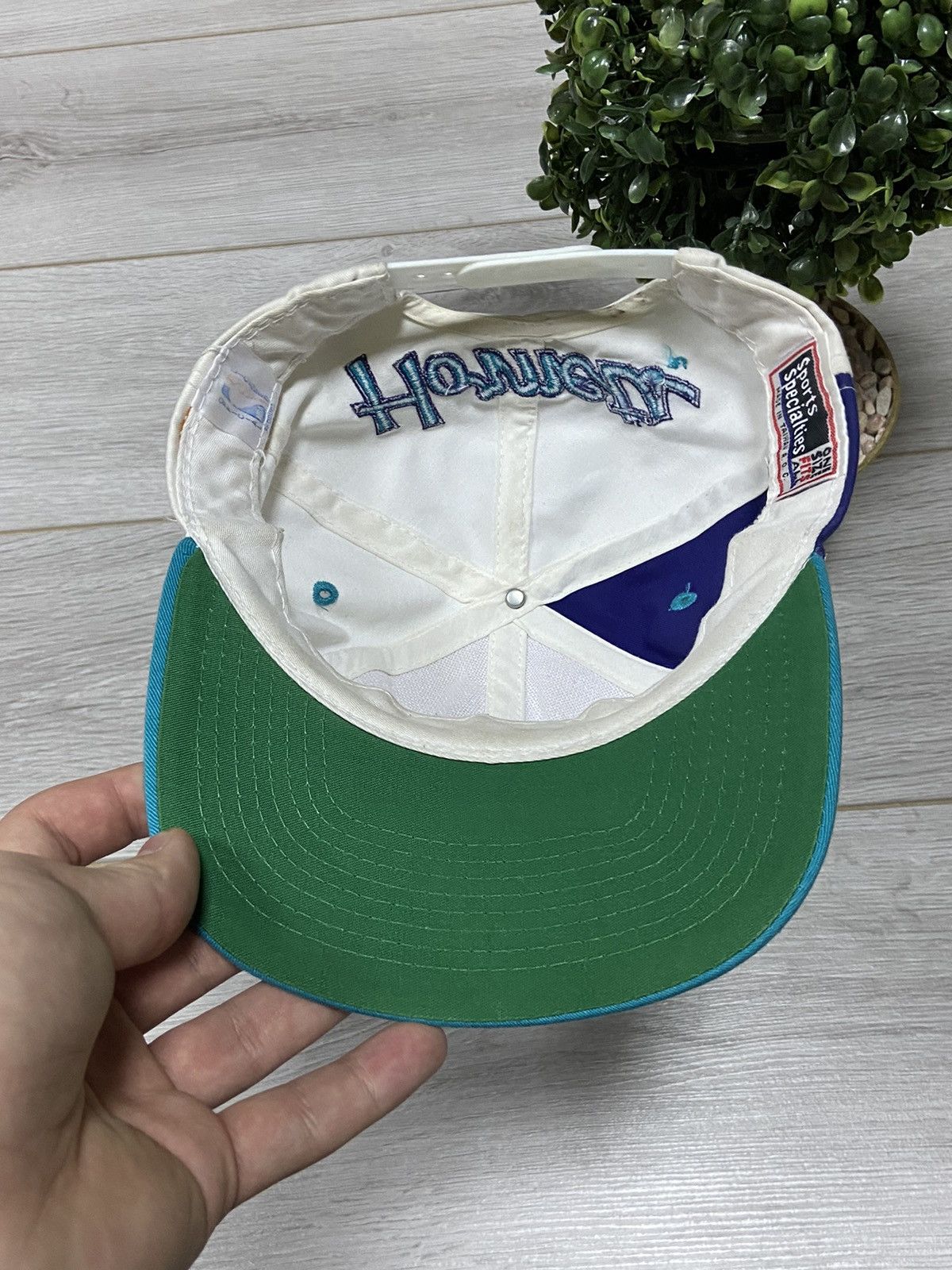 NBA Charlotte Hornets Starter vintage NBA hat cap SnapBack Size ONE SIZE - 8 Thumbnail