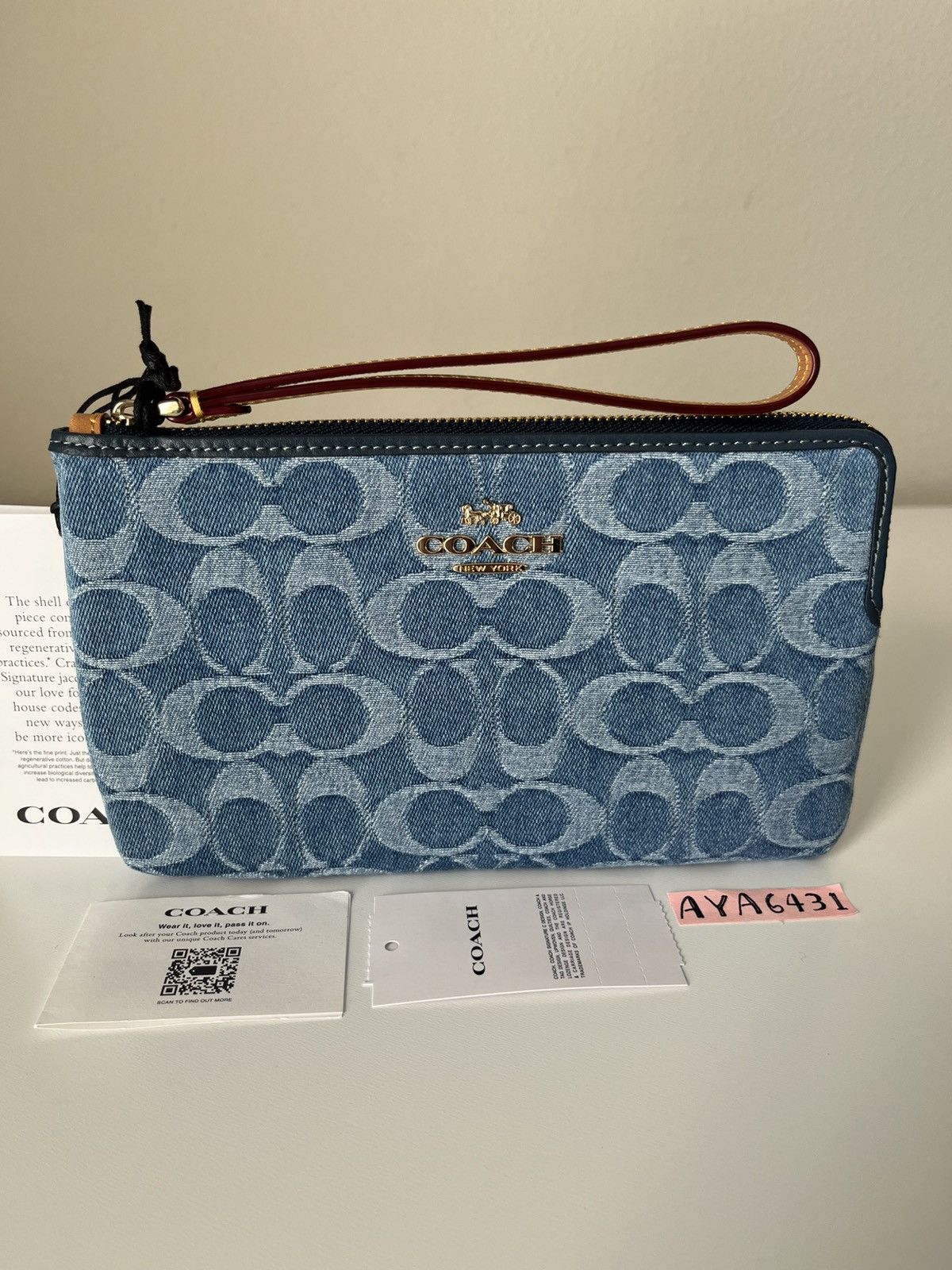 Coach Coach Large Corner Zip Wristlet Signature Denim Size ONE SIZE - 2 Thumbnail