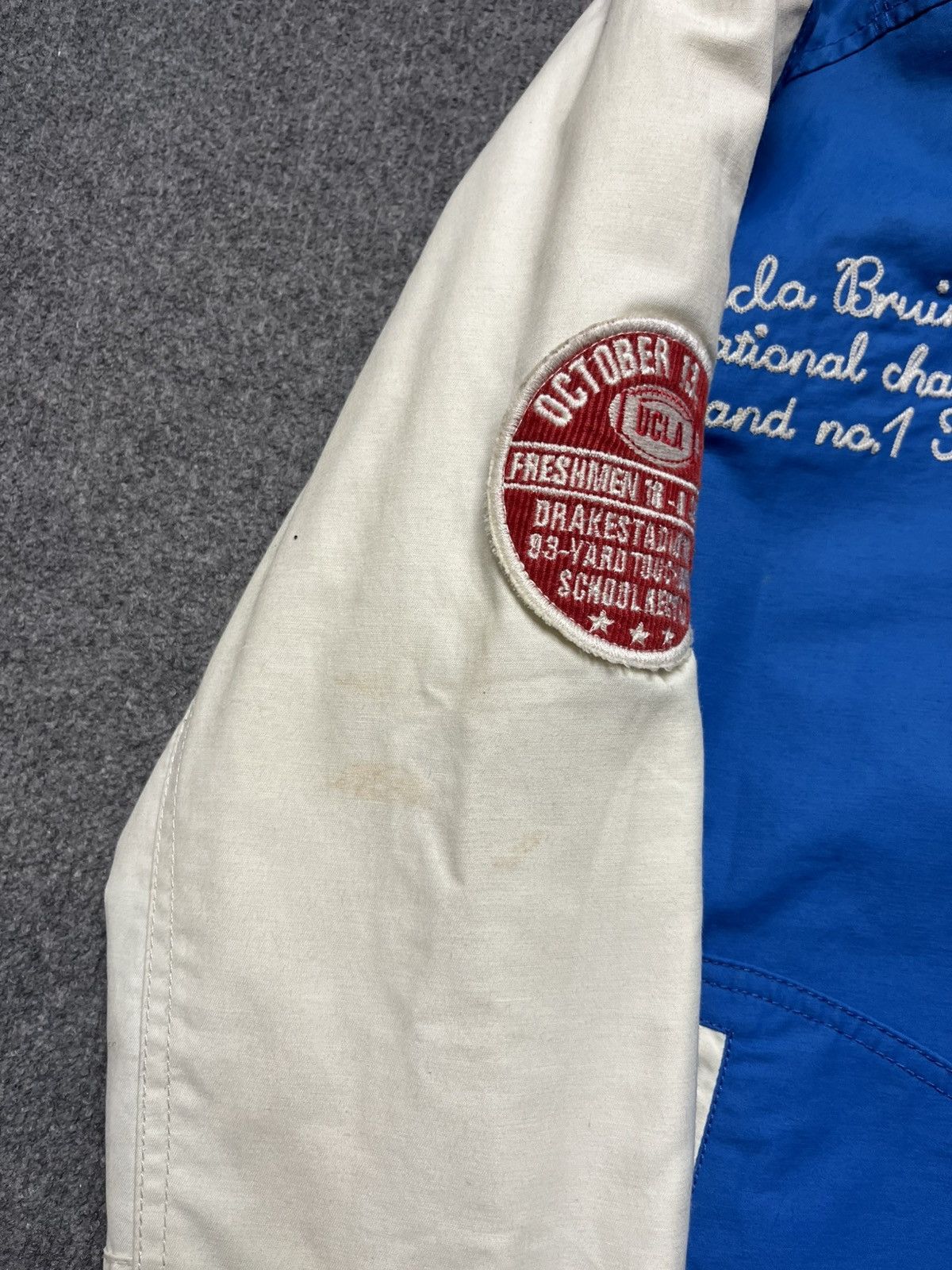 Vintage Vintage UCLA bomber Size US M / EU 48-50 / 2 - 7 Thumbnail
