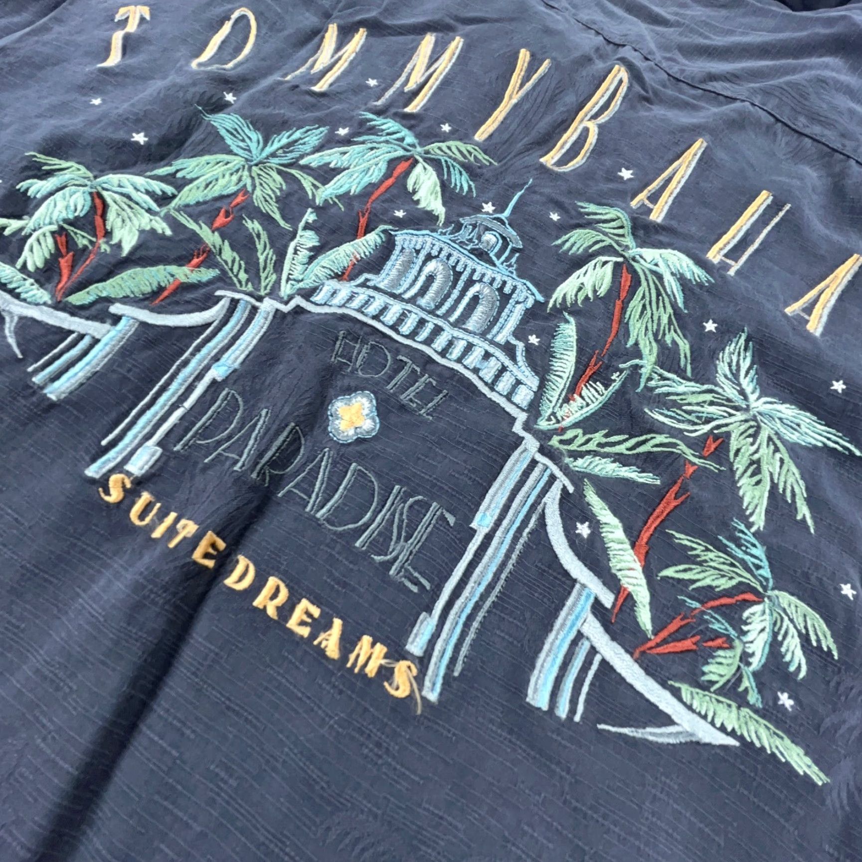 Tommy Bahama Tommy Bahama Shirt Men XL Gray Button Up Silk Embroidered Paradise Hotel Adult Size US XL / EU 56 / 4 - 5 Thumbnail