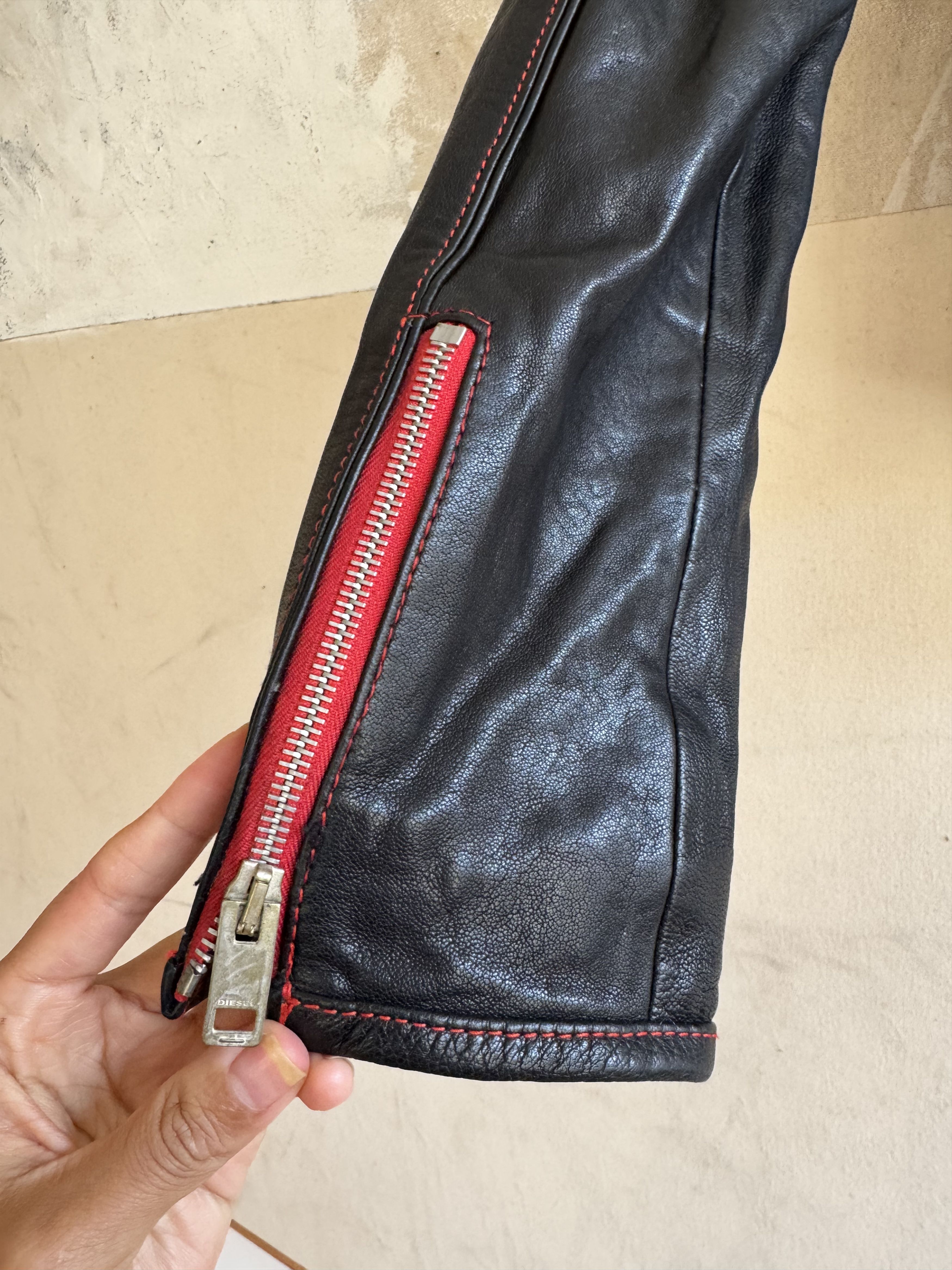 Diesel Diesel Black Leather L-Fox-A Size S / US 4 / IT 40 - 6 Thumbnail