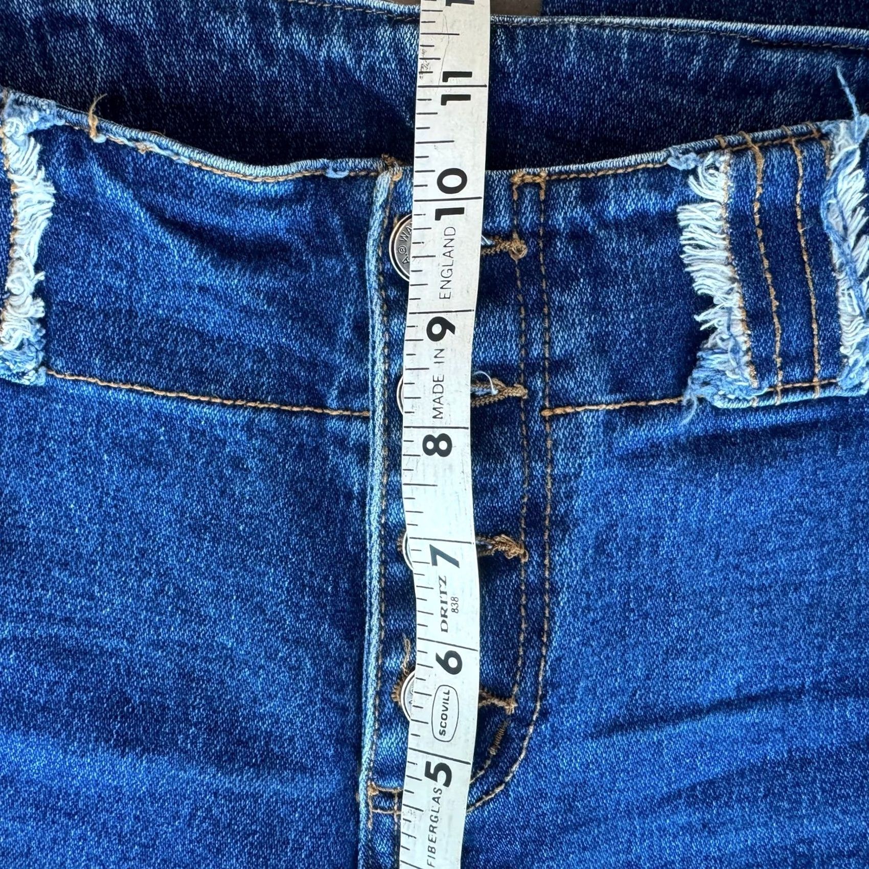 Swatch VINTAGE Y2K Watch La Dark Wash Raw Hem Wide Leg Flare Denim Jeans Women’s 29 Women’s Jeans 29 Blue Flared Wide Leg Denim Jeans Mens Womens Size 29" - 6 Thumbnail