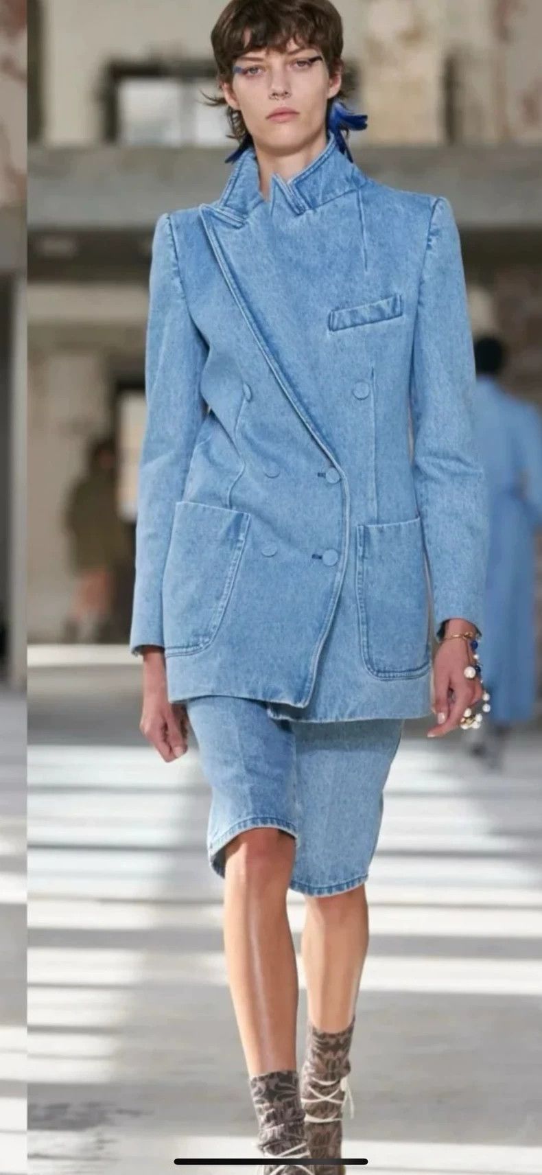 Dries Van Noten dries van noten size:34 Ladies' cinched waist denim jacket Size XXS / US 00 / IT 34 - 7 Thumbnail