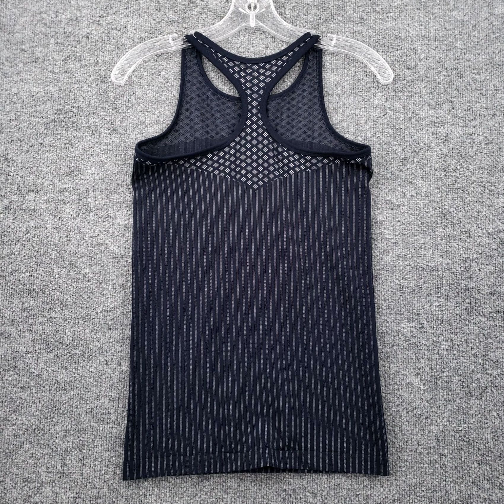 Athleta Athleta Tank Womens M Medium Blue Momentum Seamless Racerback Pullover Stretch Size M / US 6-8 / IT 42-44 - 2 Thumbnail