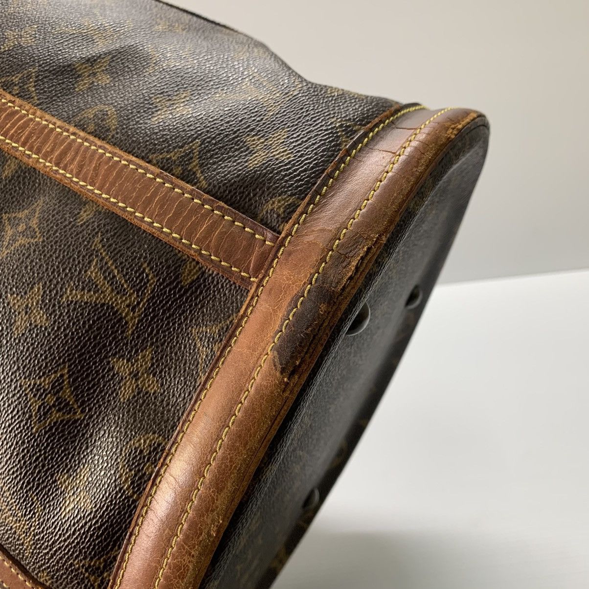 Louis Vuitton Louis Vuitton Monogram Bucket GM Bag Size ONE SIZE - 7 Thumbnail