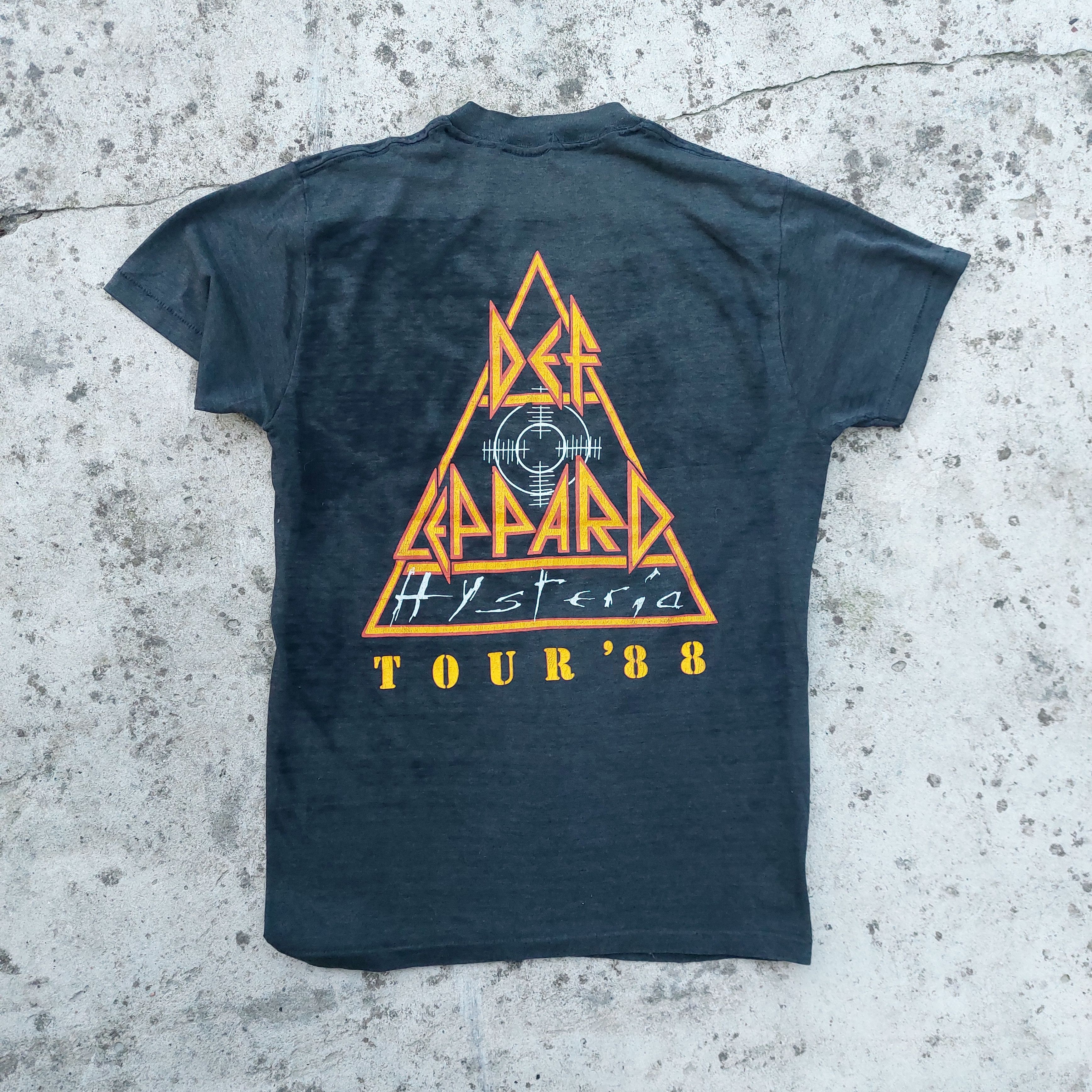 Band Tees × Def Leppard × Vintage def lepard 1988 hysteria tour vintage tshirt Size US M / EU 48-50 / 2 - 5 Thumbnail