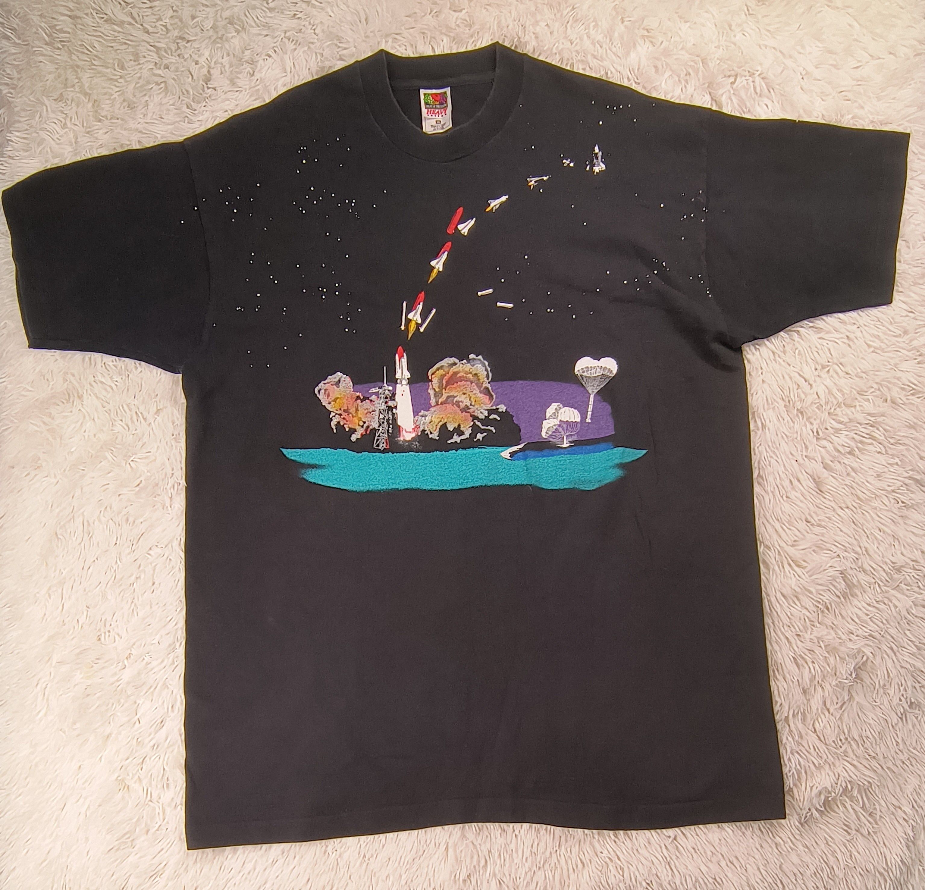 Fruit Of The Loom Vintage spaceship travel print 90s tee Size US XXL / EU 58 / 5 - 2 Thumbnail