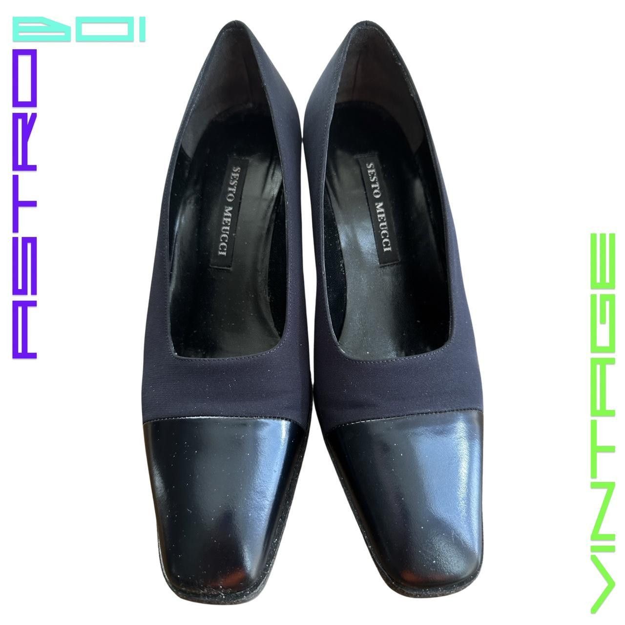Other VINTAGE SESTO MEUCCI NAVY CAP TOE PUMPS _ 7W Size US 7 / IT 37 - 2 Thumbnail