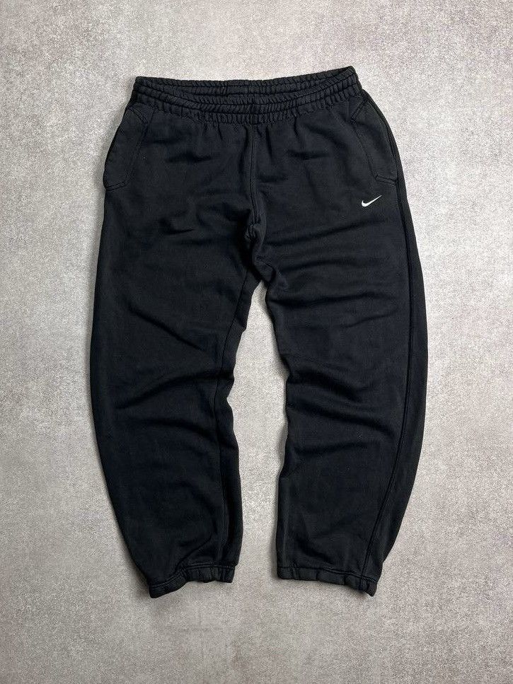 Nike × Vintage Vintage Nike Swoosh Baggy Cotton Trackpants Y2K S Size US 31 - 1 Thumbnail