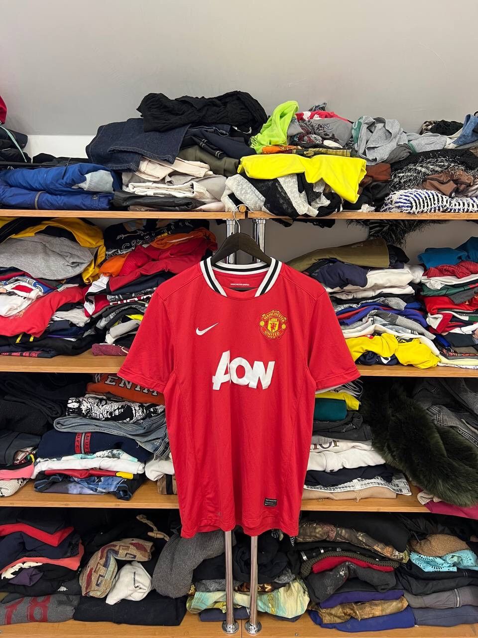 Nike Manchester United Nike soccer jersey aon red L Size US L / EU 52-54 / 3 - 1 Thumbnail