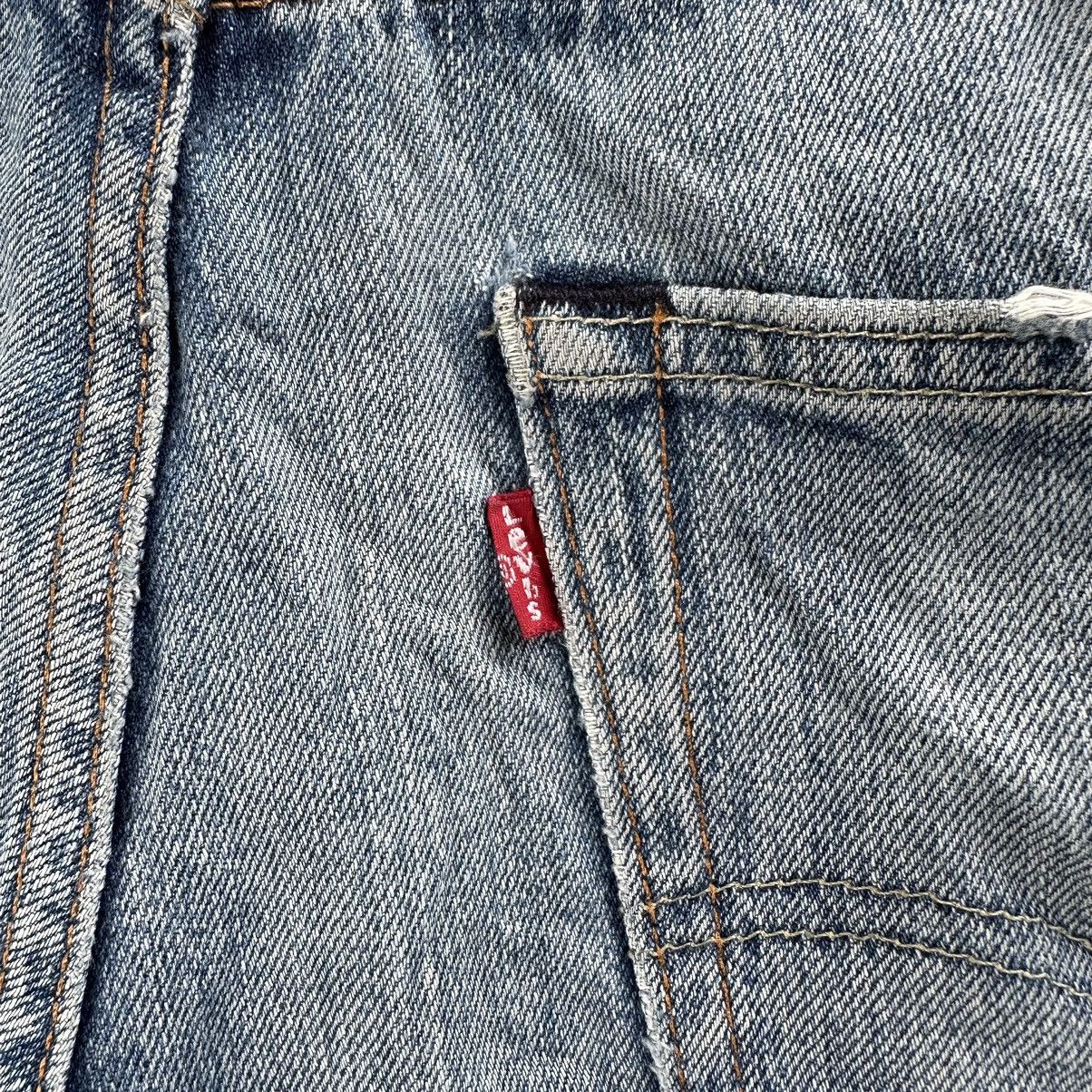 Japanese Brand Vintage Levi’s 502 Distress Raw Faded Denim Jean Size 35 Size US 35 - 17 Thumbnail