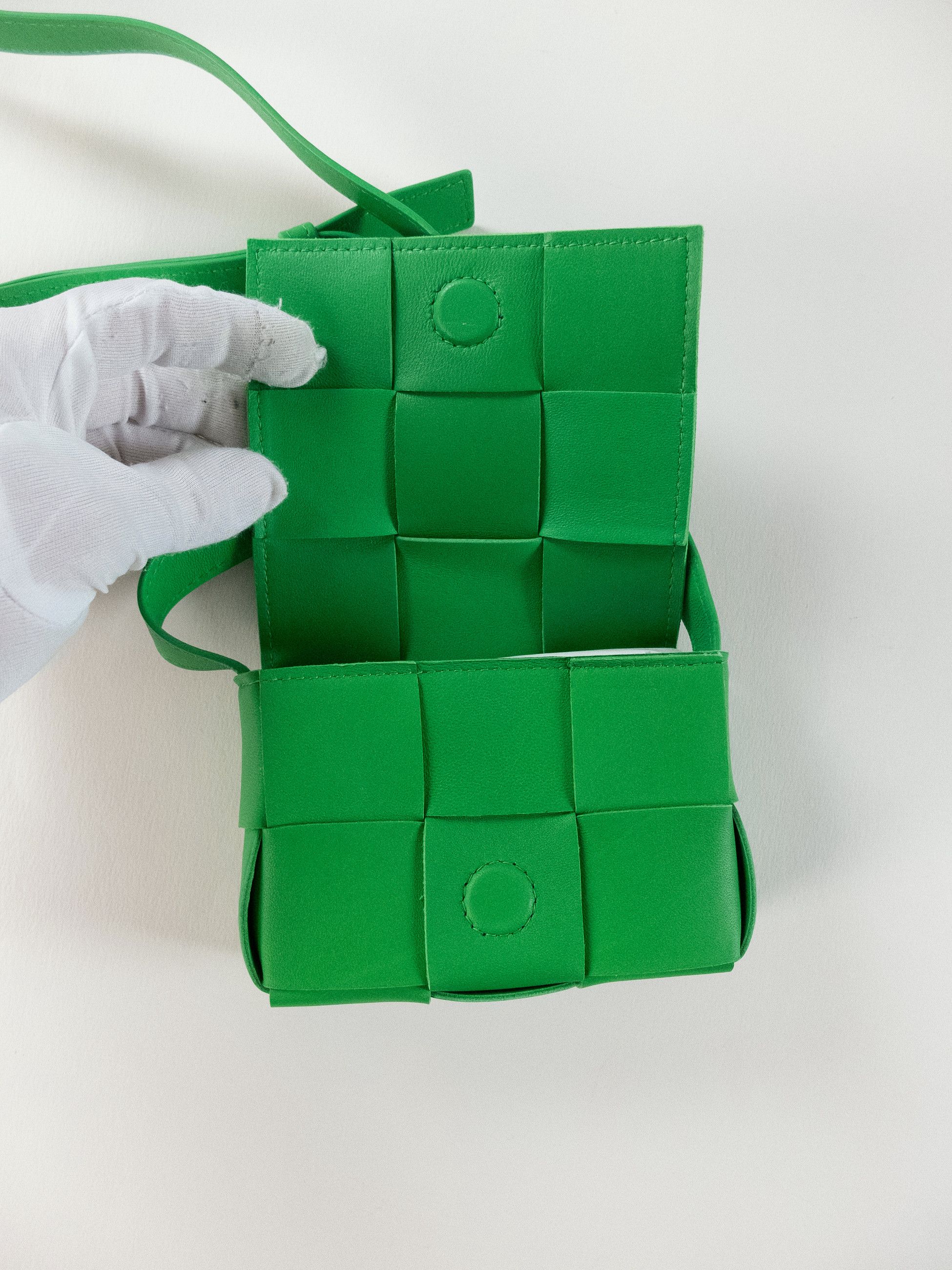 Bottega Veneta BOTTEGA VENETA Candy Cassette green intrecciato leather bag Size ONE SIZE - 7 Thumbnail