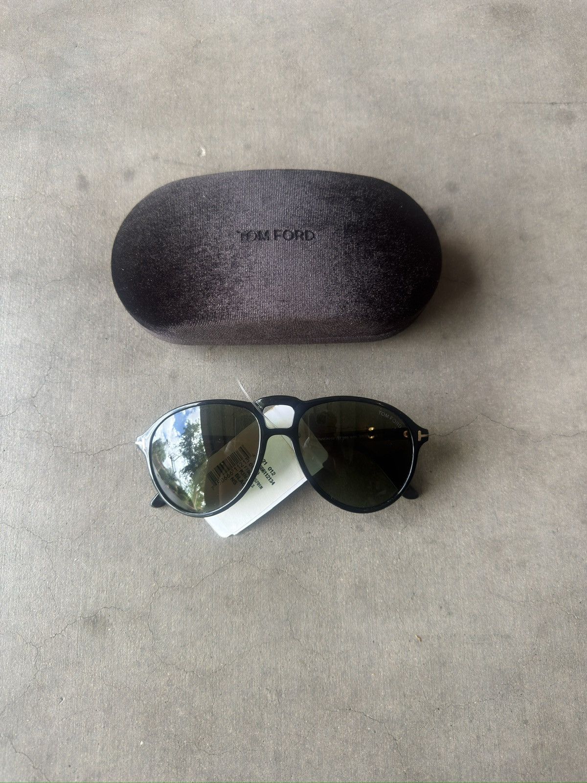 Tom Ford Tom Ford Lennon 02 Sunglasses in Black $550 Size ONE SIZE - 2 Thumbnail