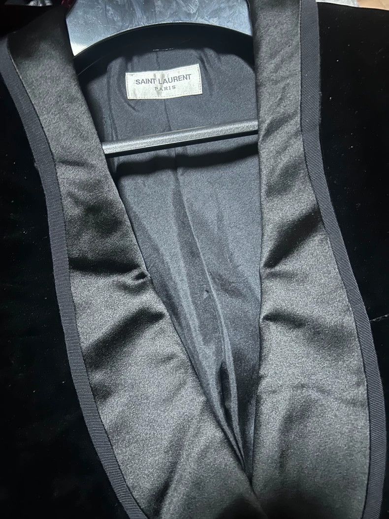 Yves Saint Laurent Saint Laruent 16 FW black velvet guitar collar suit 2502-Ne Size 54R - 2 Thumbnail