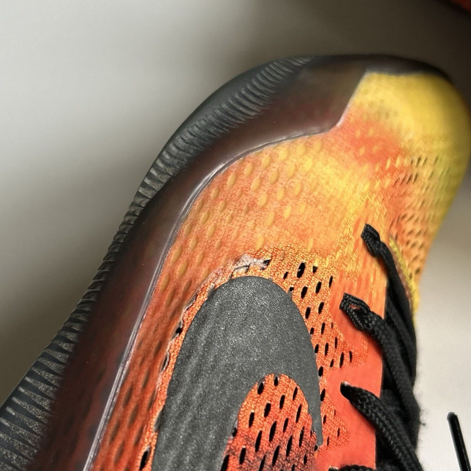 Nike Nike Kobe Bryant 11 Sunset Basketball Shoe Men's Size US 9.5 Size US 9 / EU 42 - 8 Thumbnail