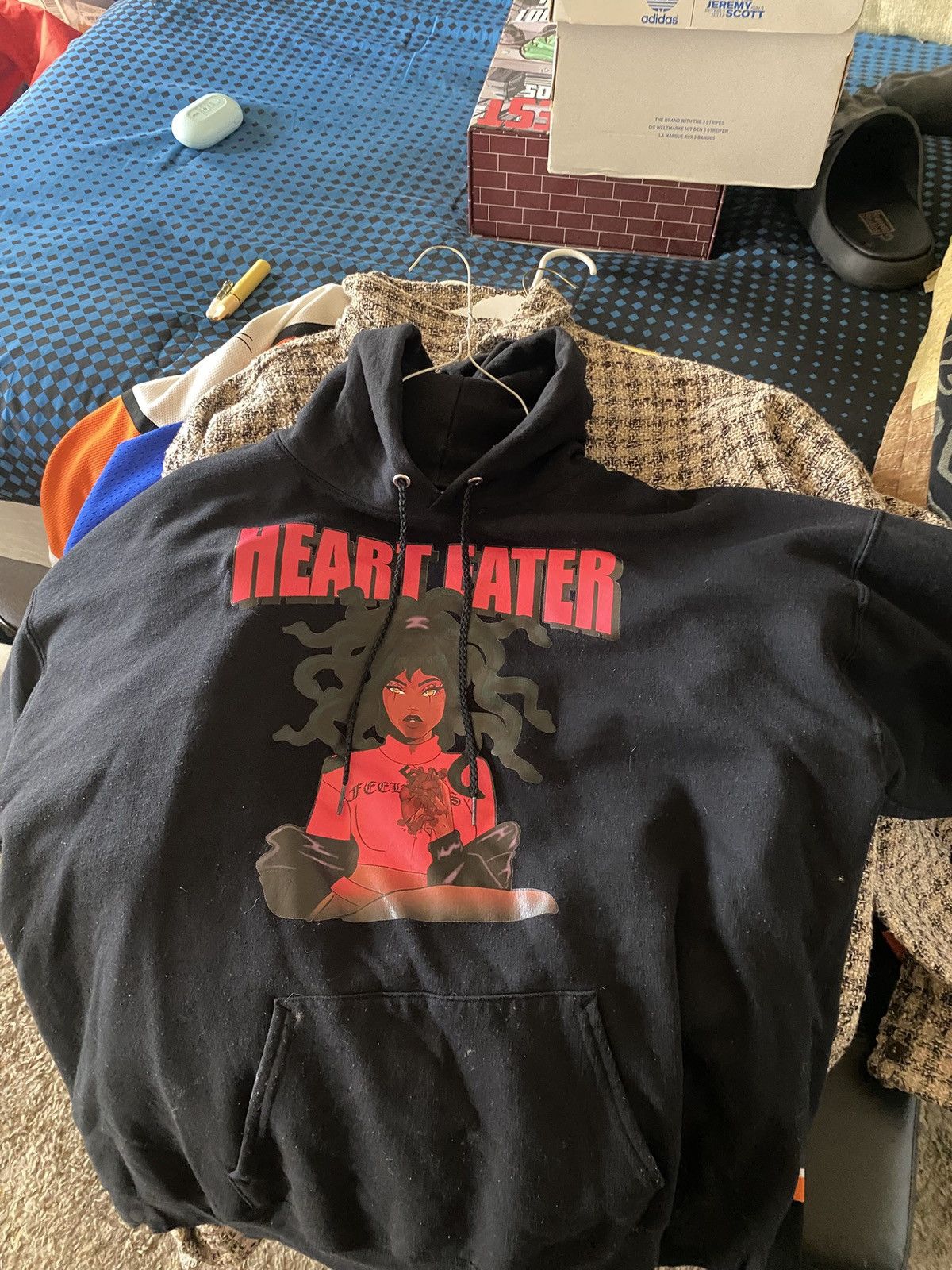 Vintage Feelings Heart eater hoodie Size US XL / EU 56 / 4 - 2 Thumbnail