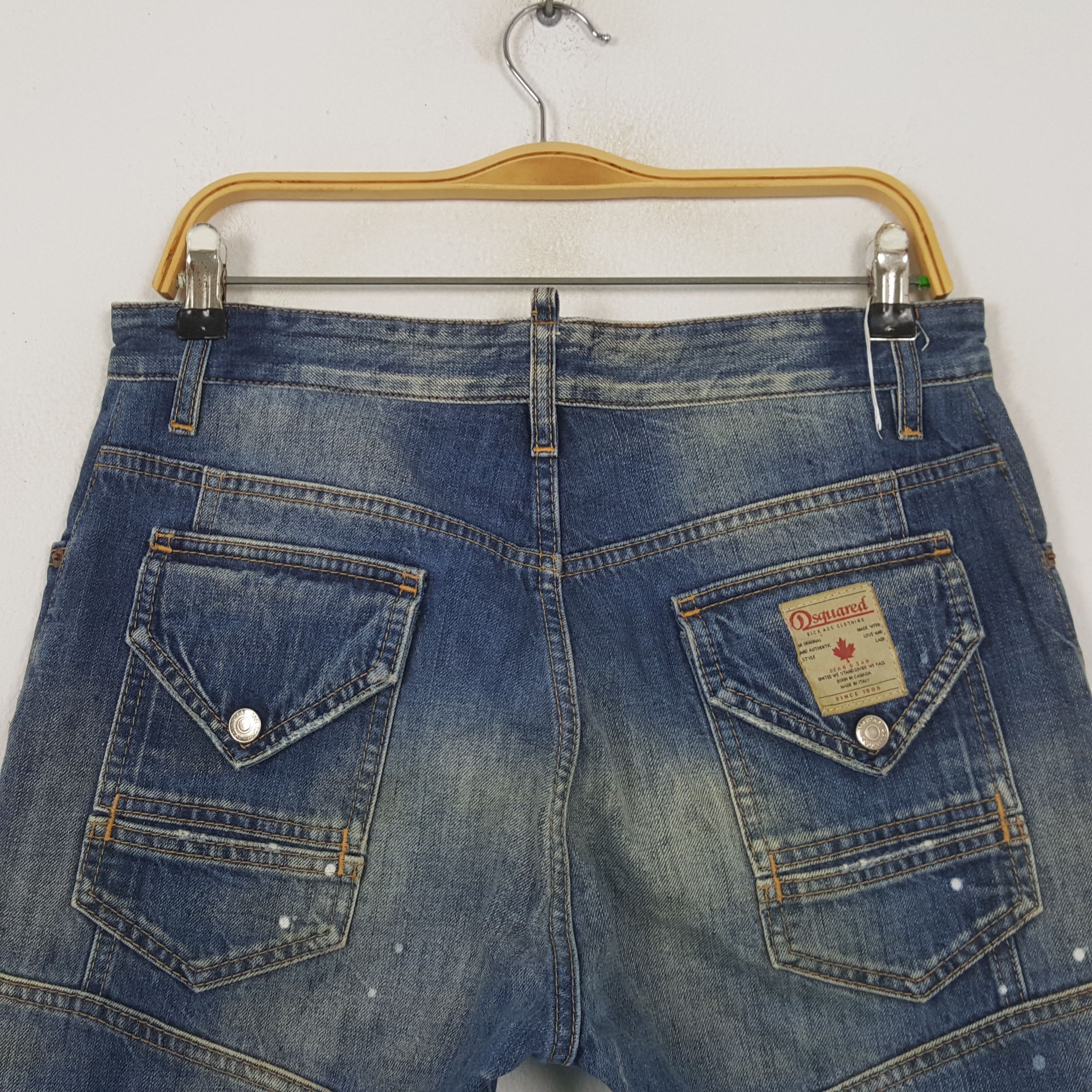 Vintage Dsquared2 Italian Brand Distressed Jeans RR10