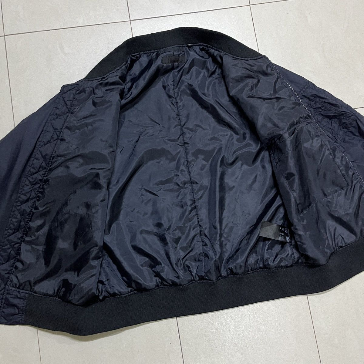 Uniqlo Uniqlo Bomber Jacket Size US M / EU 48-50 / 2 - 8 Thumbnail