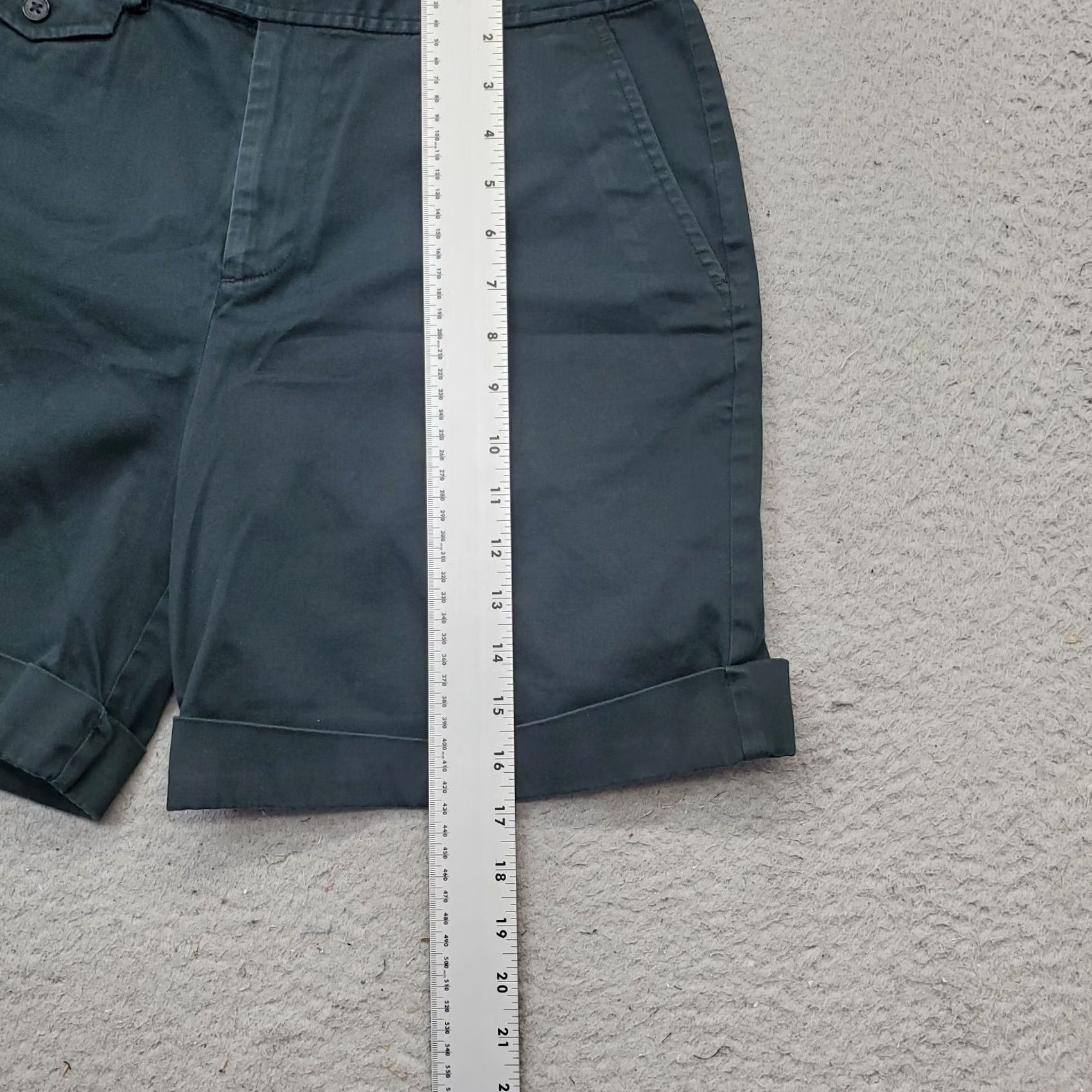 Ralph Lauren Lauren Ralph Lauren Chino Shorts Womens Size 10 Black Cotton Slash Pocket Cuffed Hem Size 32" / US 10 / IT 46 - 3 Thumbnail