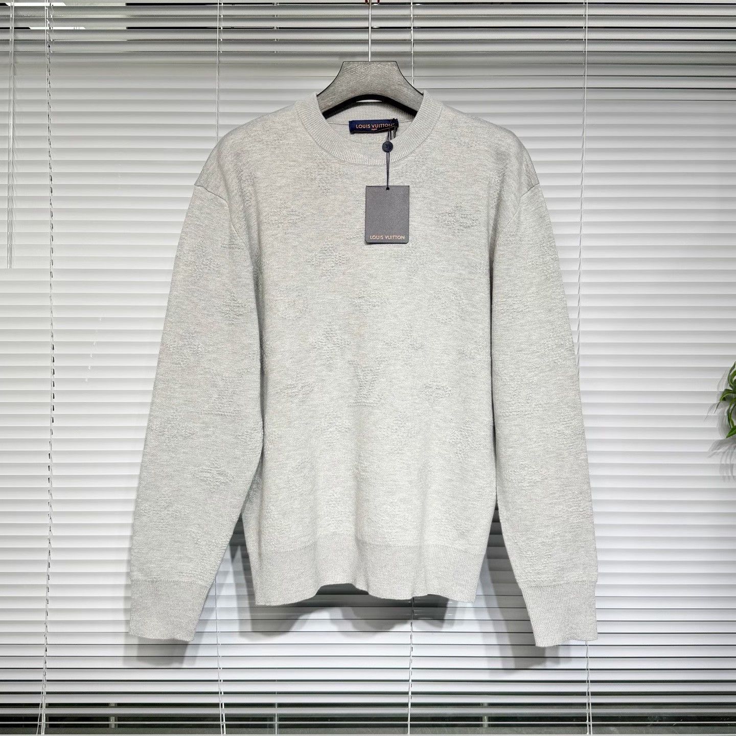 Louis Vuitton LV Knit Sweater SS26 Holiday Collection Size US L / EU 52-54 / 3 - 1 Thumbnail
