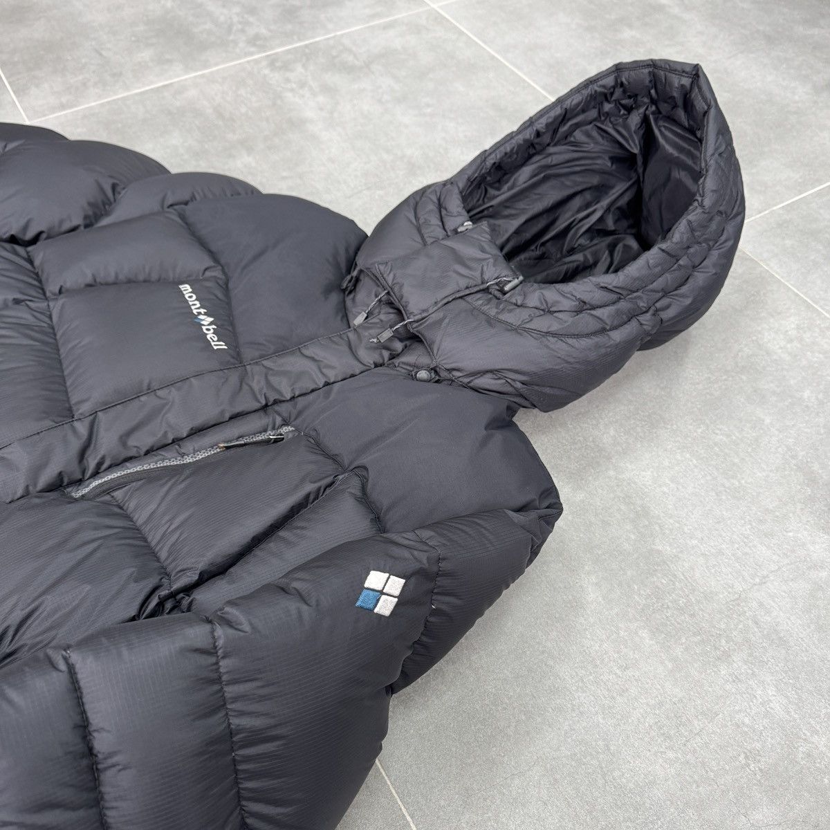 Montbell Montbell Down Jacket Waterproof Windstopper Size 115/XL/XXL Size US XL / EU 56 / 4 - 11 Thumbnail