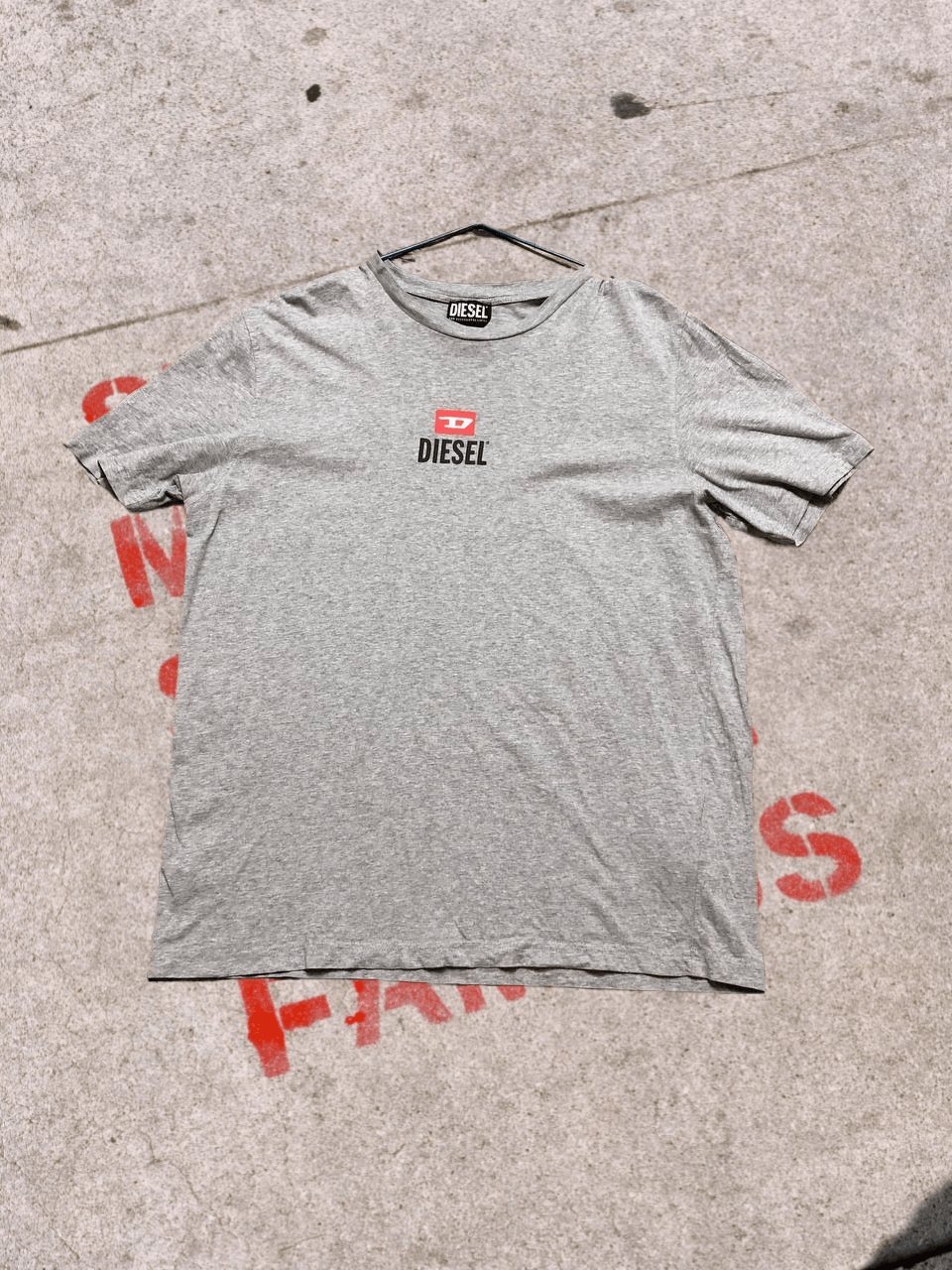 Diesel Y2K Diesel Spellout Script Logo Vintage T Shirt Rare Size US L / EU 52-54 / 3 - 1 Thumbnail