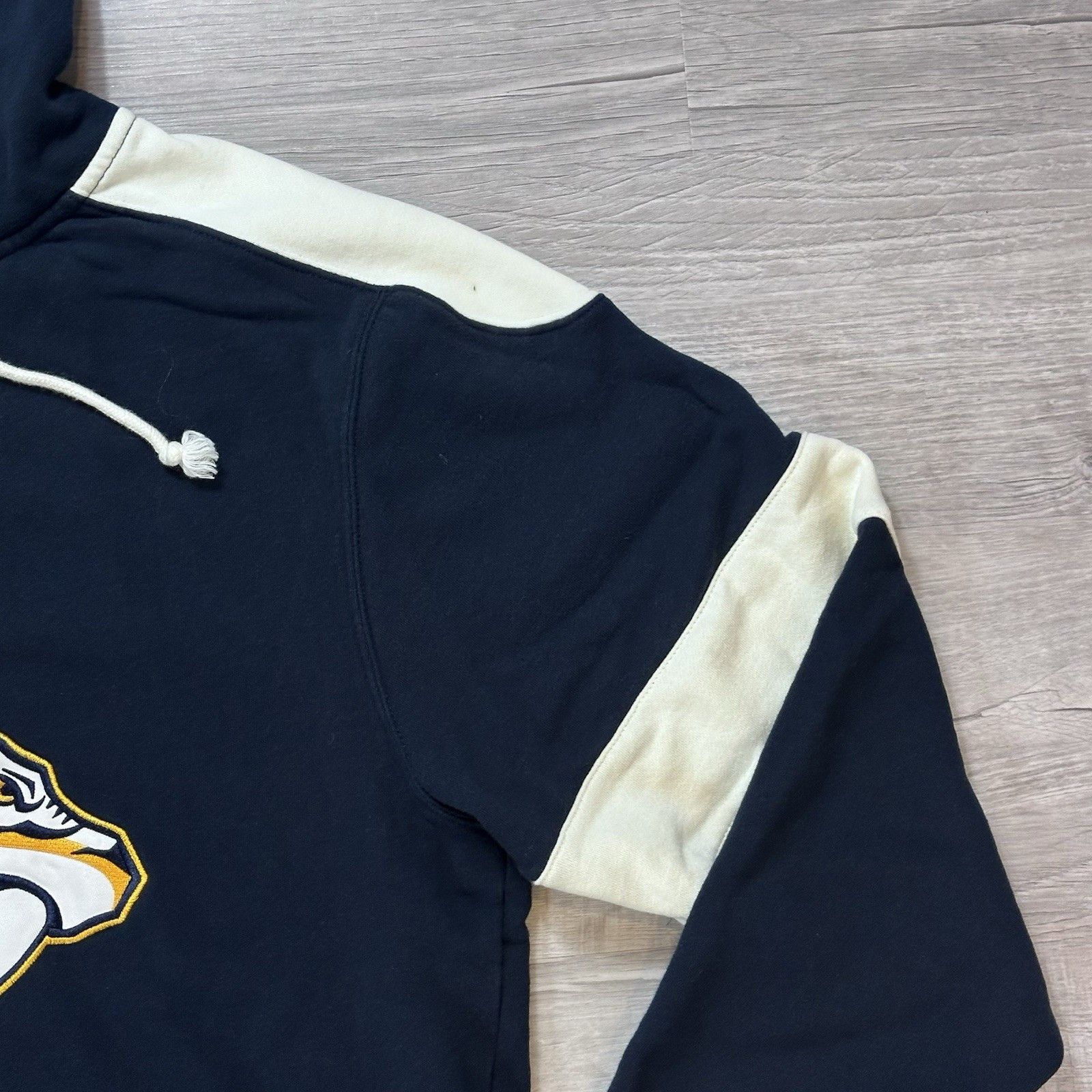 NHL Nashville Predators Hoodie Lace Pullover Sweatshirt Large Size US L / EU 52-54 / 3 - 4 Thumbnail