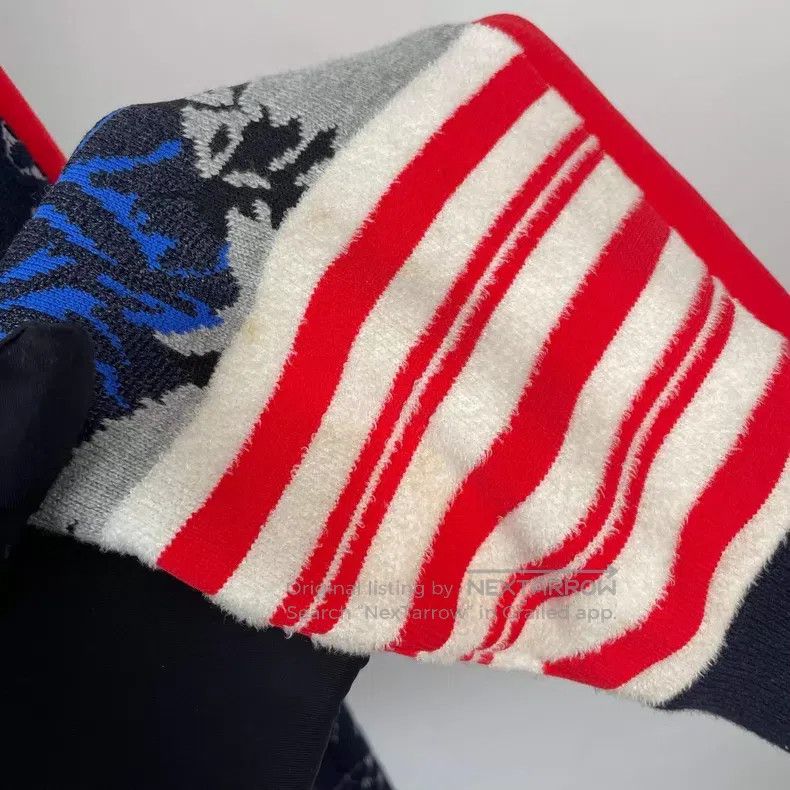 Louis Vuitton Louis Vuitton Sheep Cashmere Red and Blue Contrast Patchwo Size US L / EU 52-54 / 3 - 5 Thumbnail