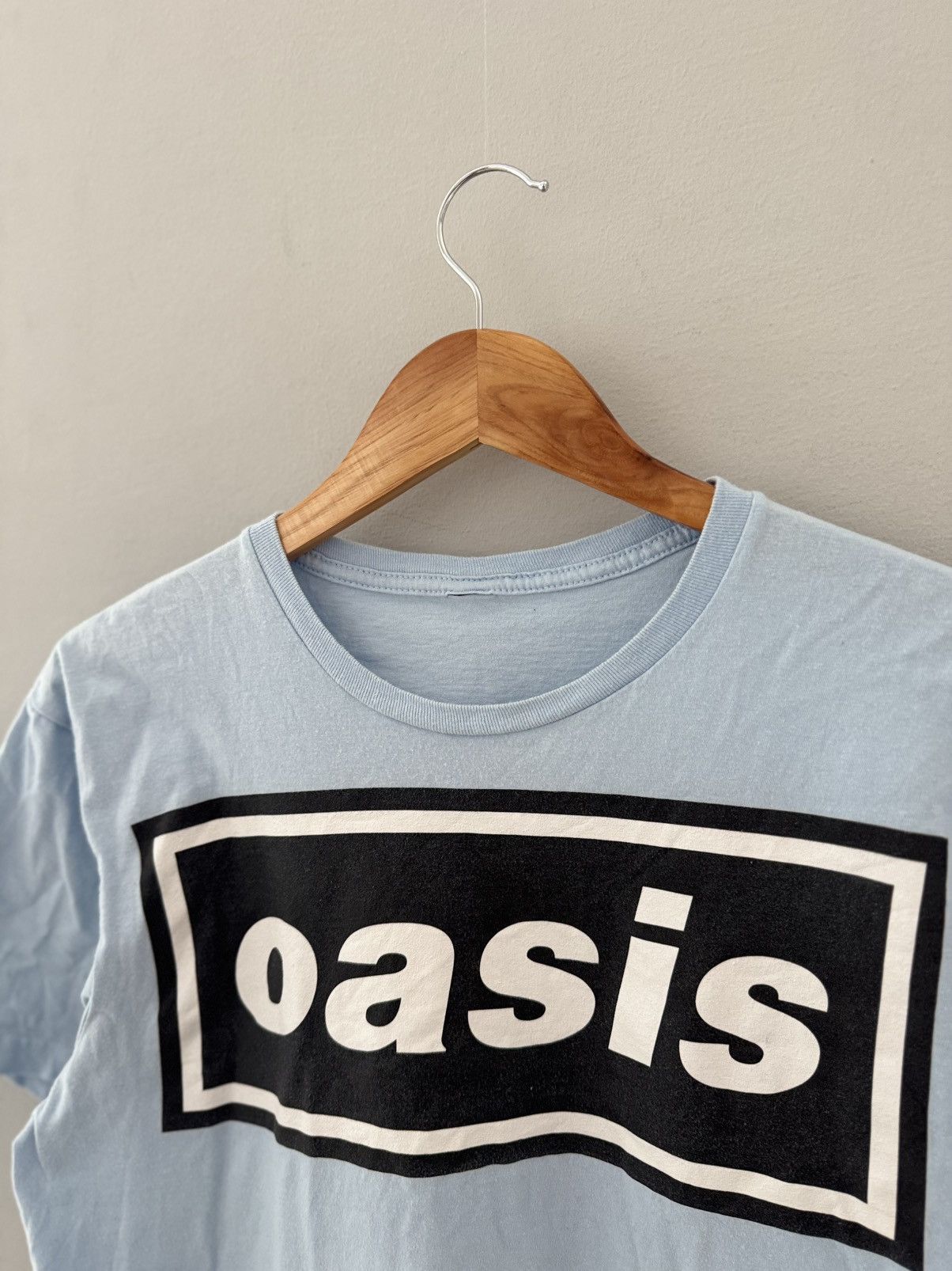 Band Tees × Vintage Vintage 2000s Oasis Britpop Blue Tee Size US M / EU 48-50 / 2 - 2 Thumbnail
