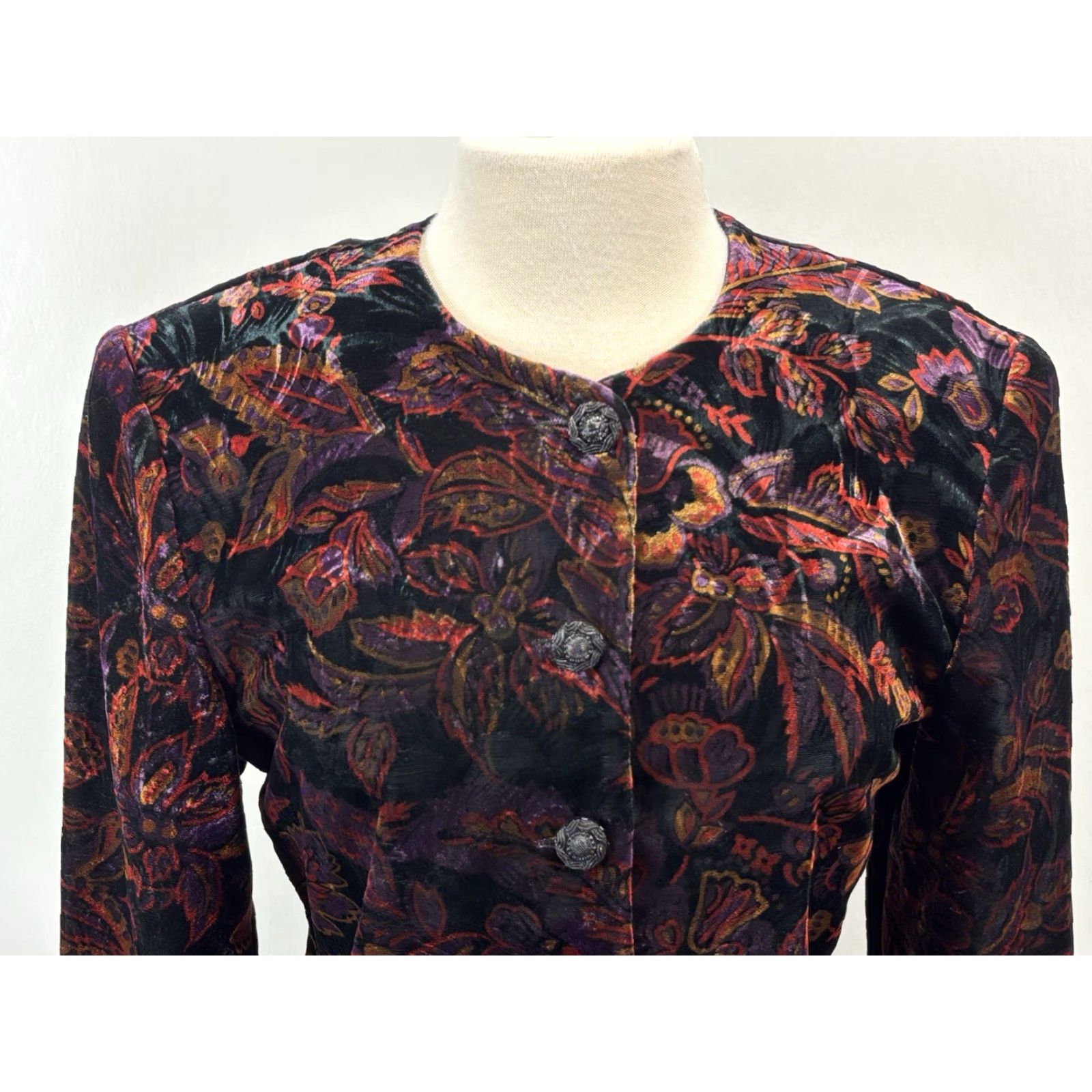 Vintage VINTAGE Norton McNaughton Black Velvet Floral Jacket Size 8 Women’s Party/Cocktail Whimsigoth Size M / US 6-8 / IT 42-44 - 5 Thumbnail