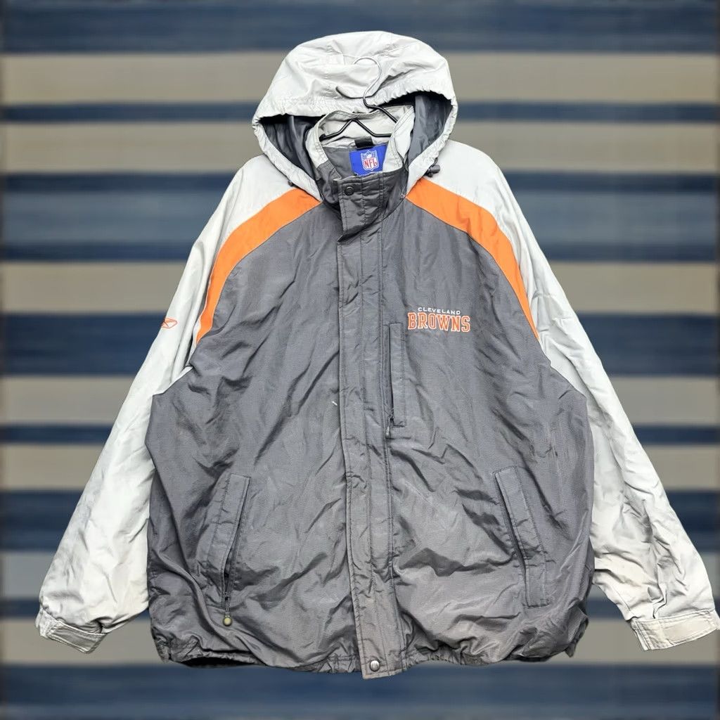 Reebok VINTAGE Reebok Cleveland Browns Jacket Mens 2XL Gray NFL Team Apparel On Field Windbreaker Jacket Size US XXL / EU 58 / 5 - 1 Thumbnail