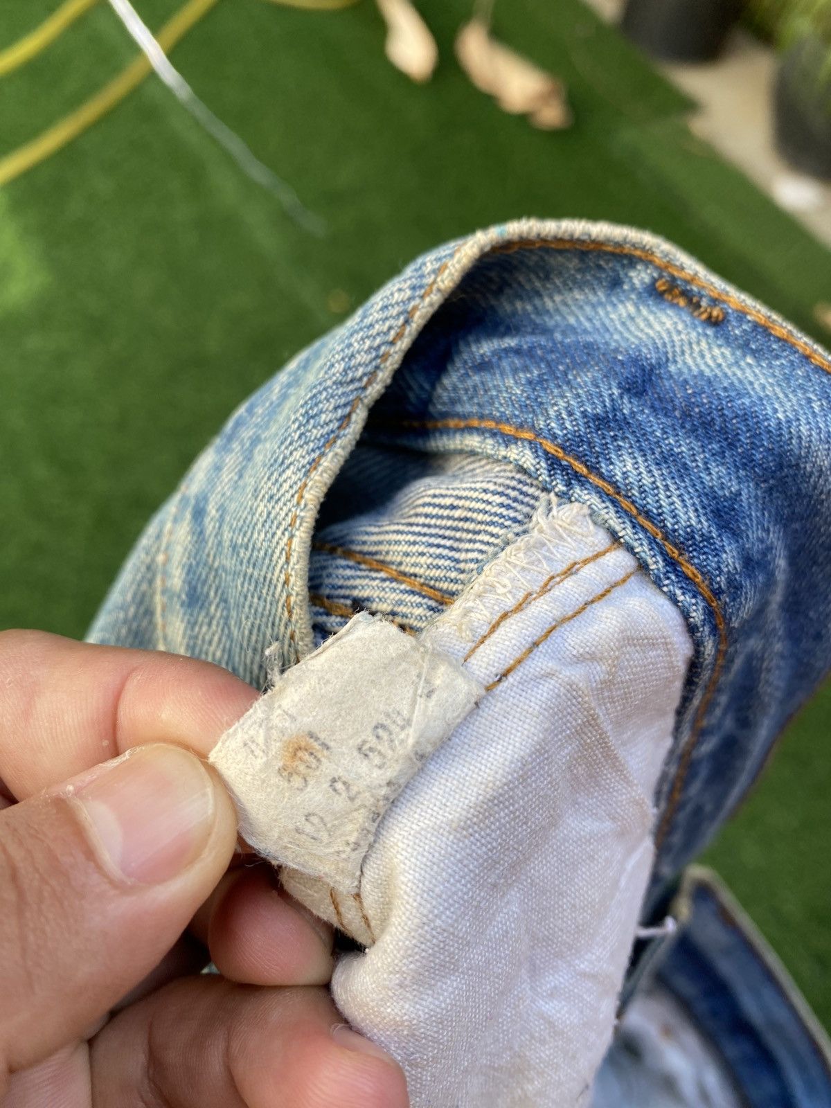 Levi's Vintage Clothing W32x32.5 Vintage levi's 501 redline distressed made in USA Size US 32 / EU 48 - 11 Thumbnail