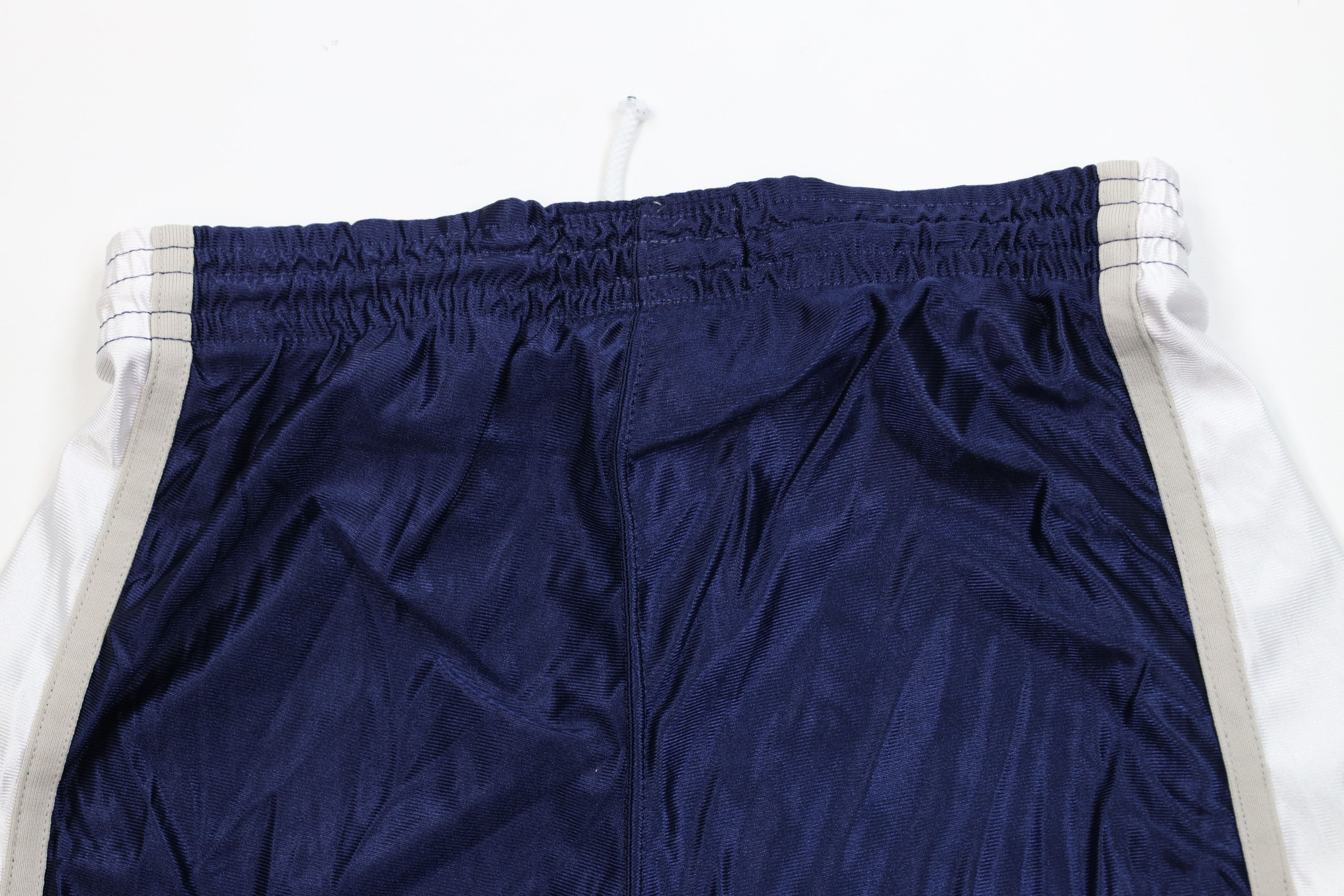 Vintage Vintage 90s Rawlings Silky Nylon Baseball Shorts Navy Blue Size US 32 / EU 48 - 8 Thumbnail