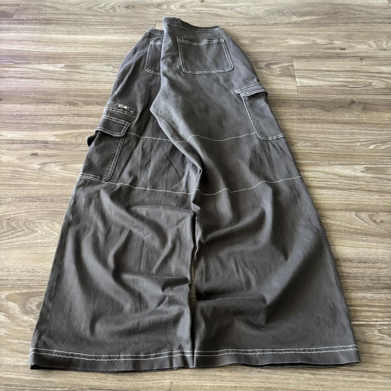 Vintage Crazy Vintage Y2K/2000s Baggy Grey Streetwear Skater Style Cargo Pants! 29x29 Size US 29 - 4 Thumbnail